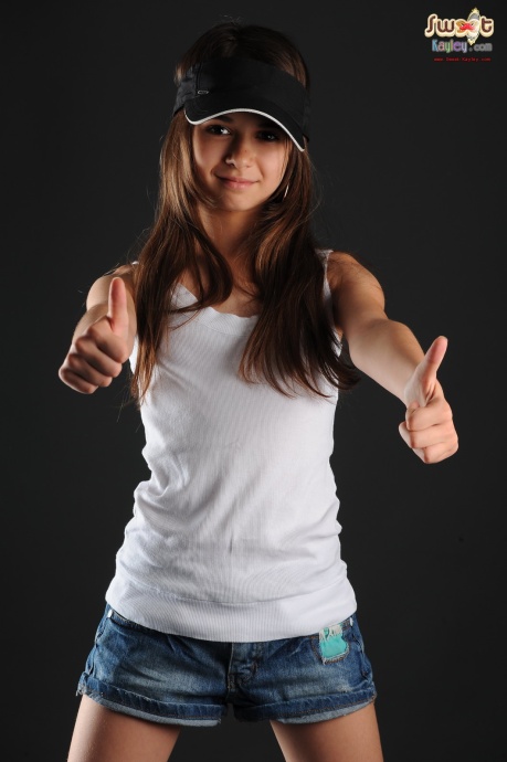 [Image: 00406b01ebb10ea3e9d75.jpg]