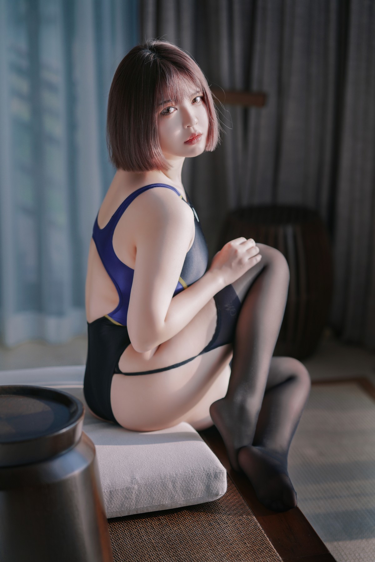 Cosplay 半半子 競泳水着を着た彼女 26