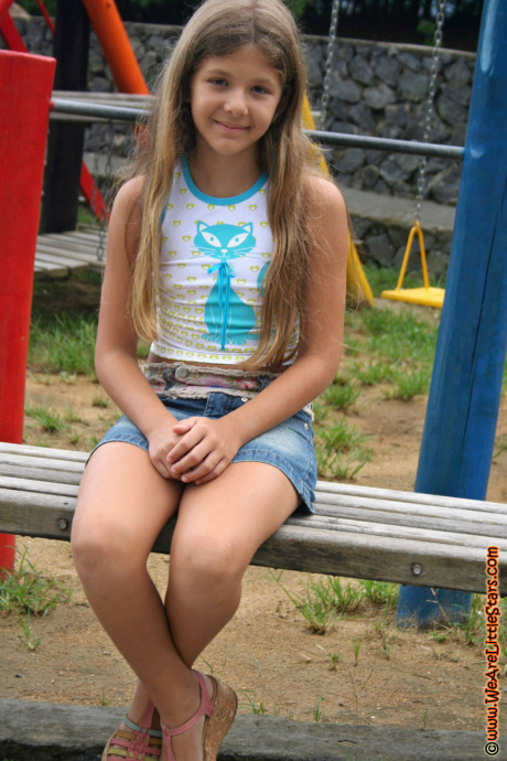 [Image: 00b9ad4398abcbc79e9d3.jpg]