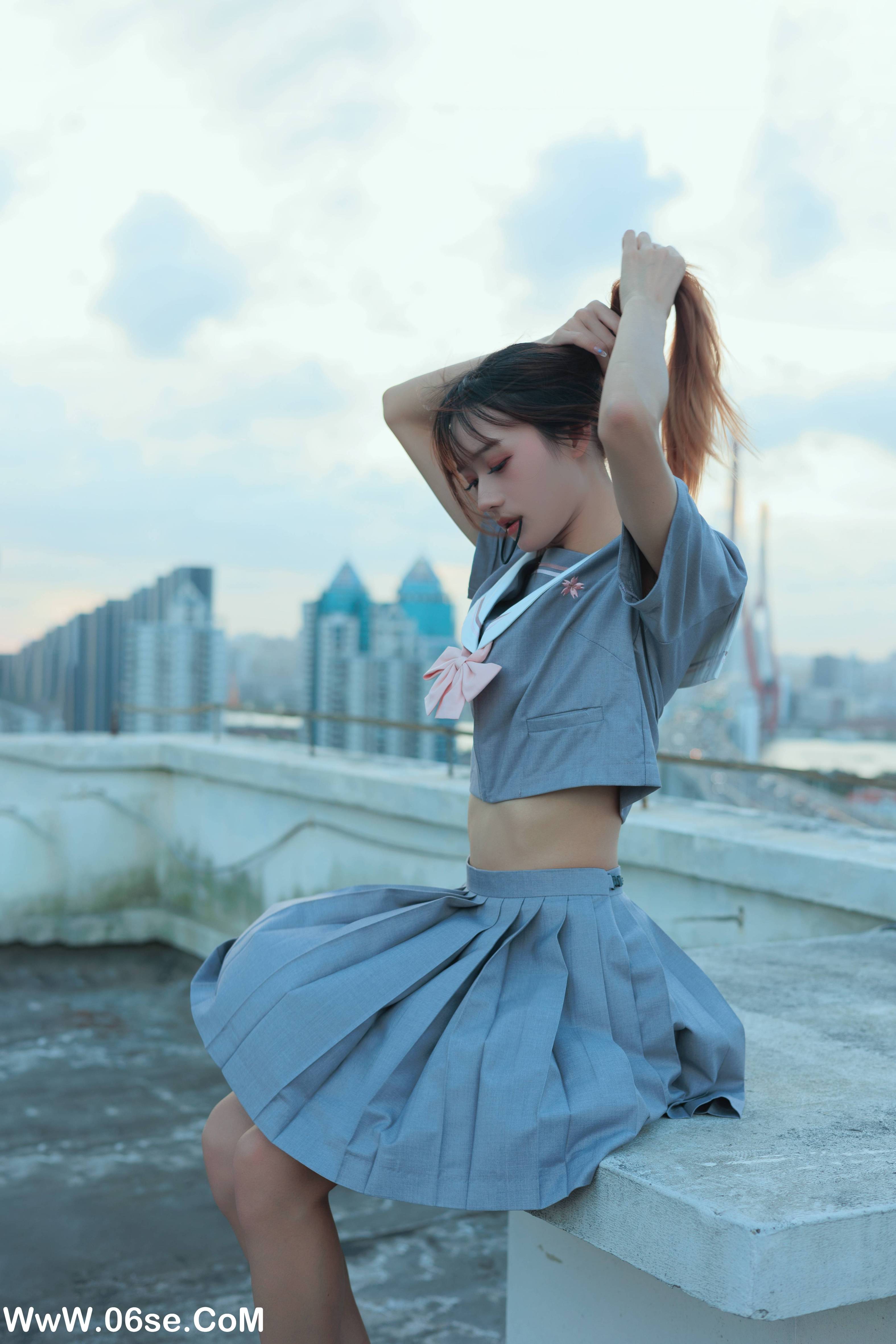 图片[19]-[YITUYU艺图语]2022.06.12 天台纸飞机 兔子Zzz不吃胡萝卜[28P-252.64MB]-六色网
