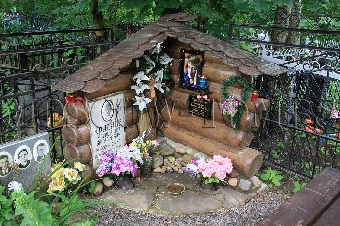 Могильная детский сад. Детские могилы на кладбище. Детское кладбище Москва. Красивые детские могилы. Могилы детей на кладбищах.