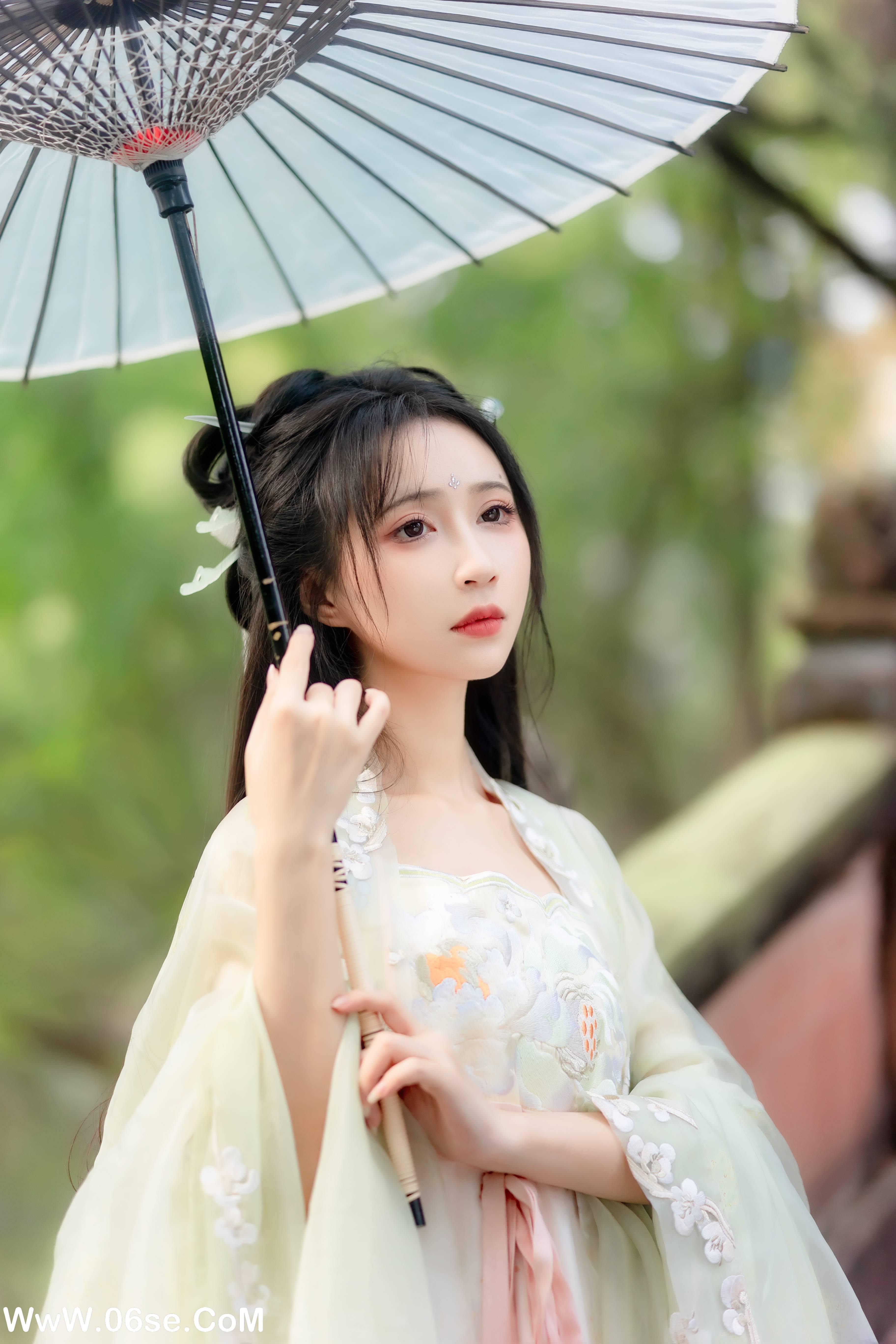 图片[13]-[YITUYU艺图语]2022.11.26 拒霜思 -绮罗生的小苏苏-[32+1P／249MB]-六色网