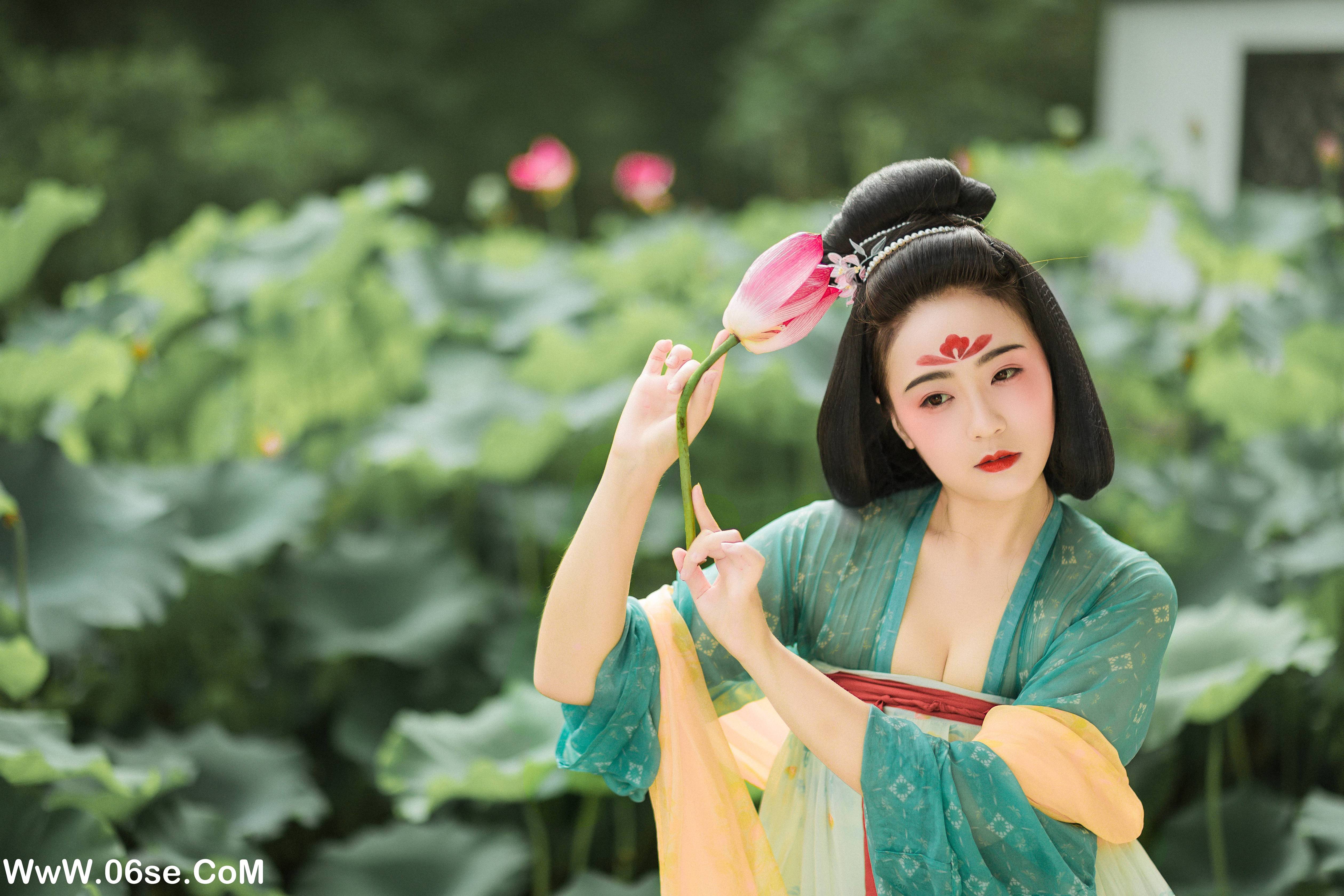 图片[4]-[YITUYU艺图语]2022.01.14 荷 徐悦尔[22+1P／449MB]-六色网