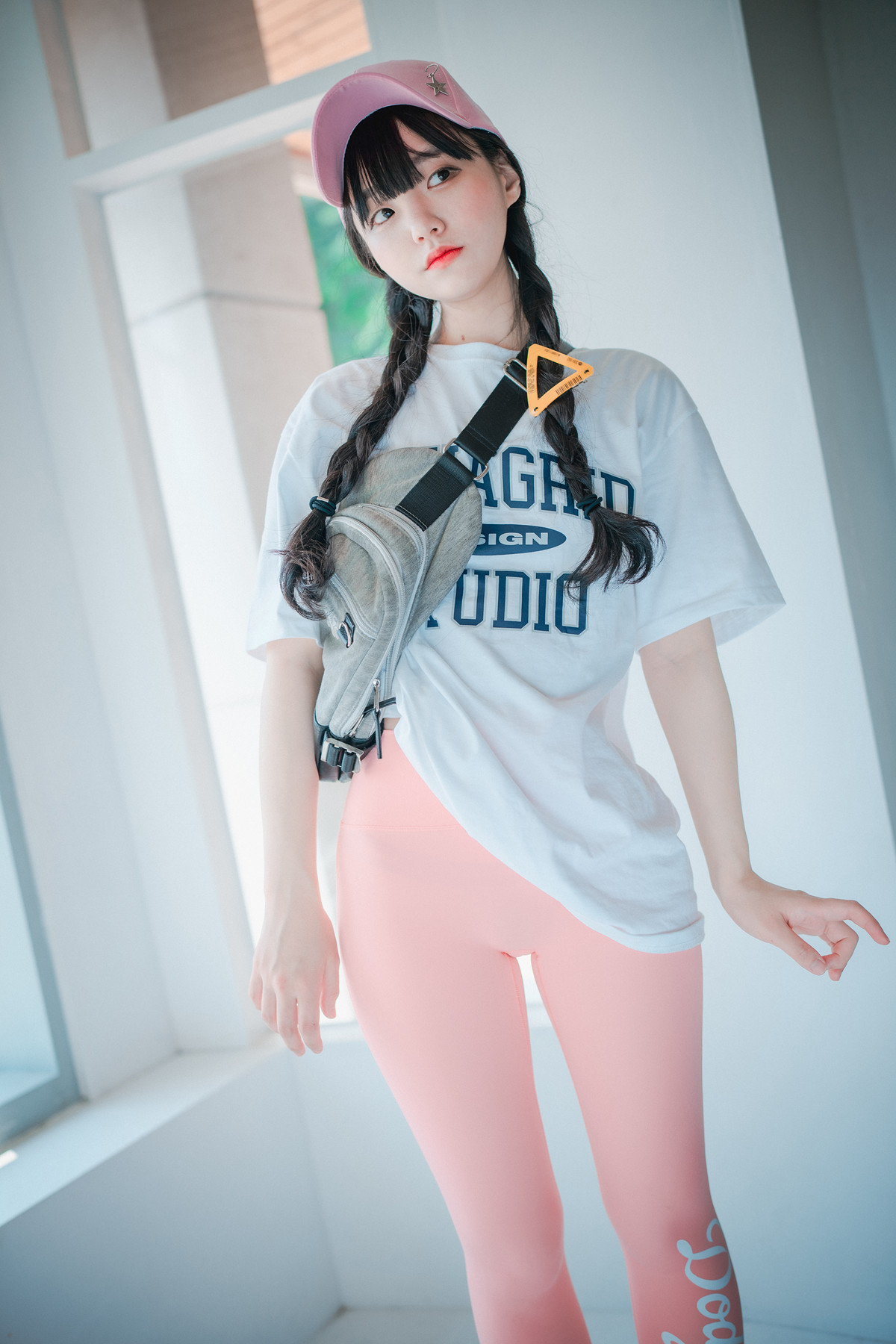 Jeong Jenny 정제니, DJAWA ‘Loose and Tight Pink’ Set.03 29