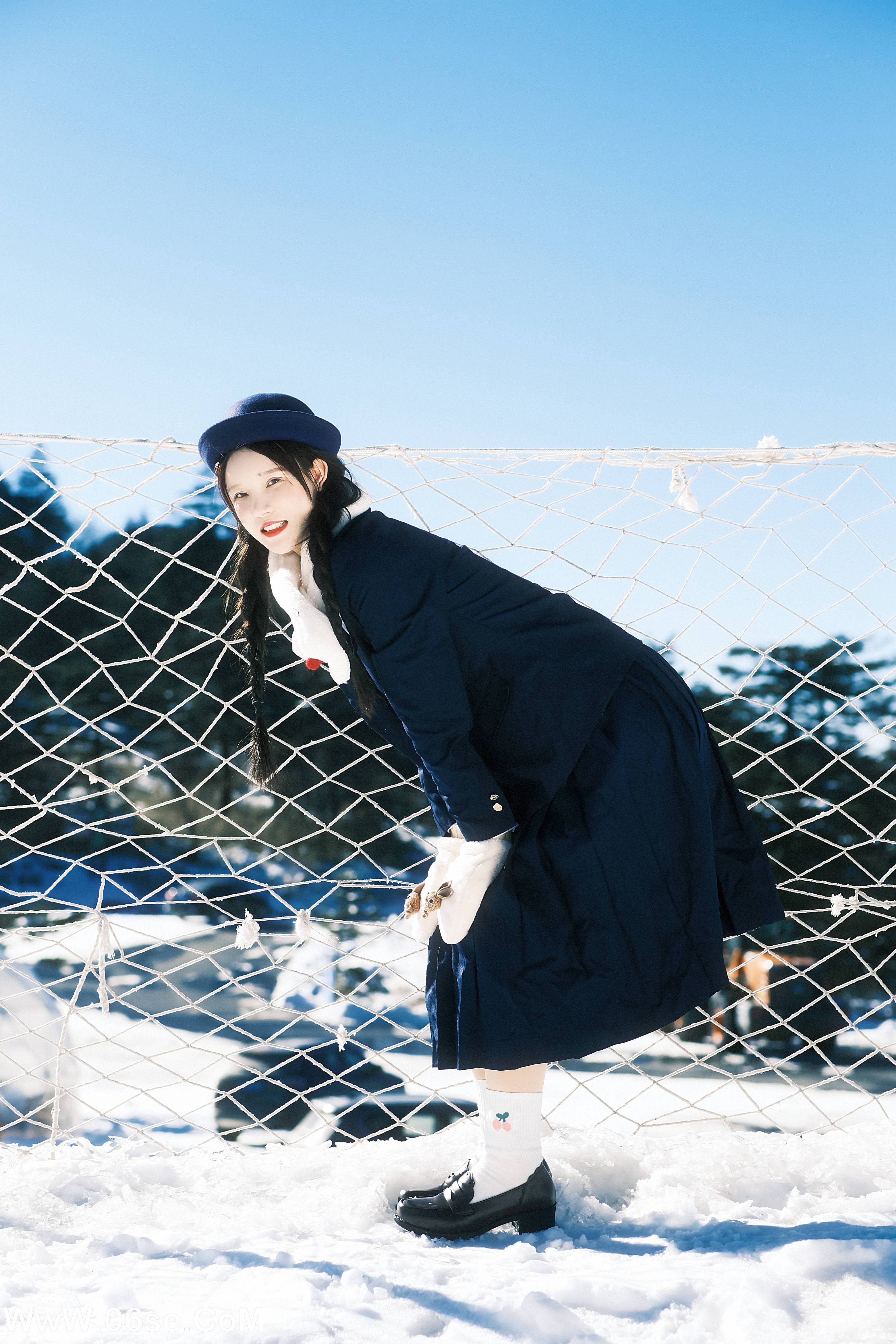 图片[23]-[YITUYU艺图语]2022.12.30 初雪在说我爱你 小霜[25+1P／136MB]-六色网