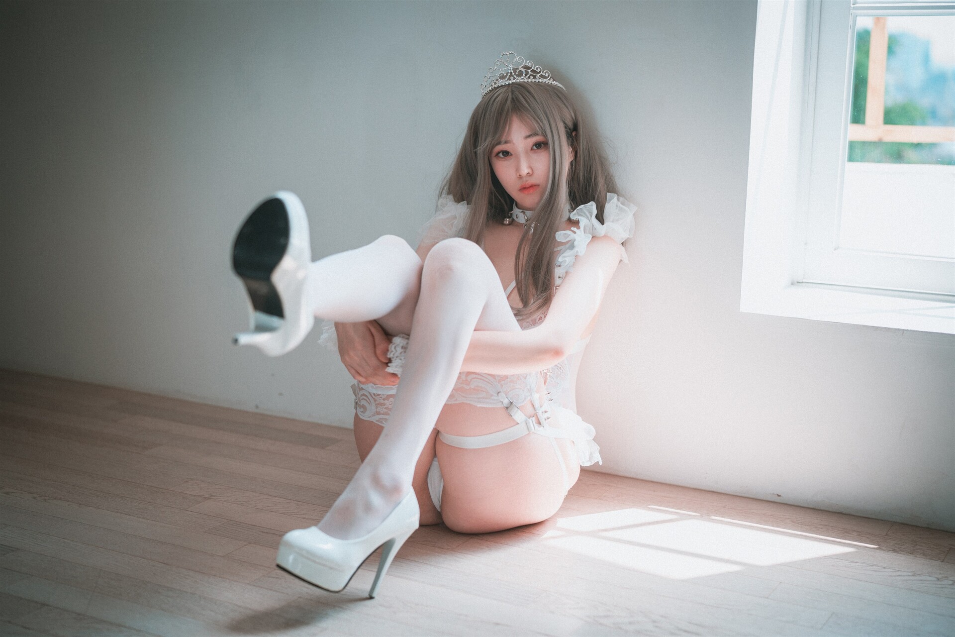 Bambi 밤비, [DJAWA] Reine de Blanc A-Side 42