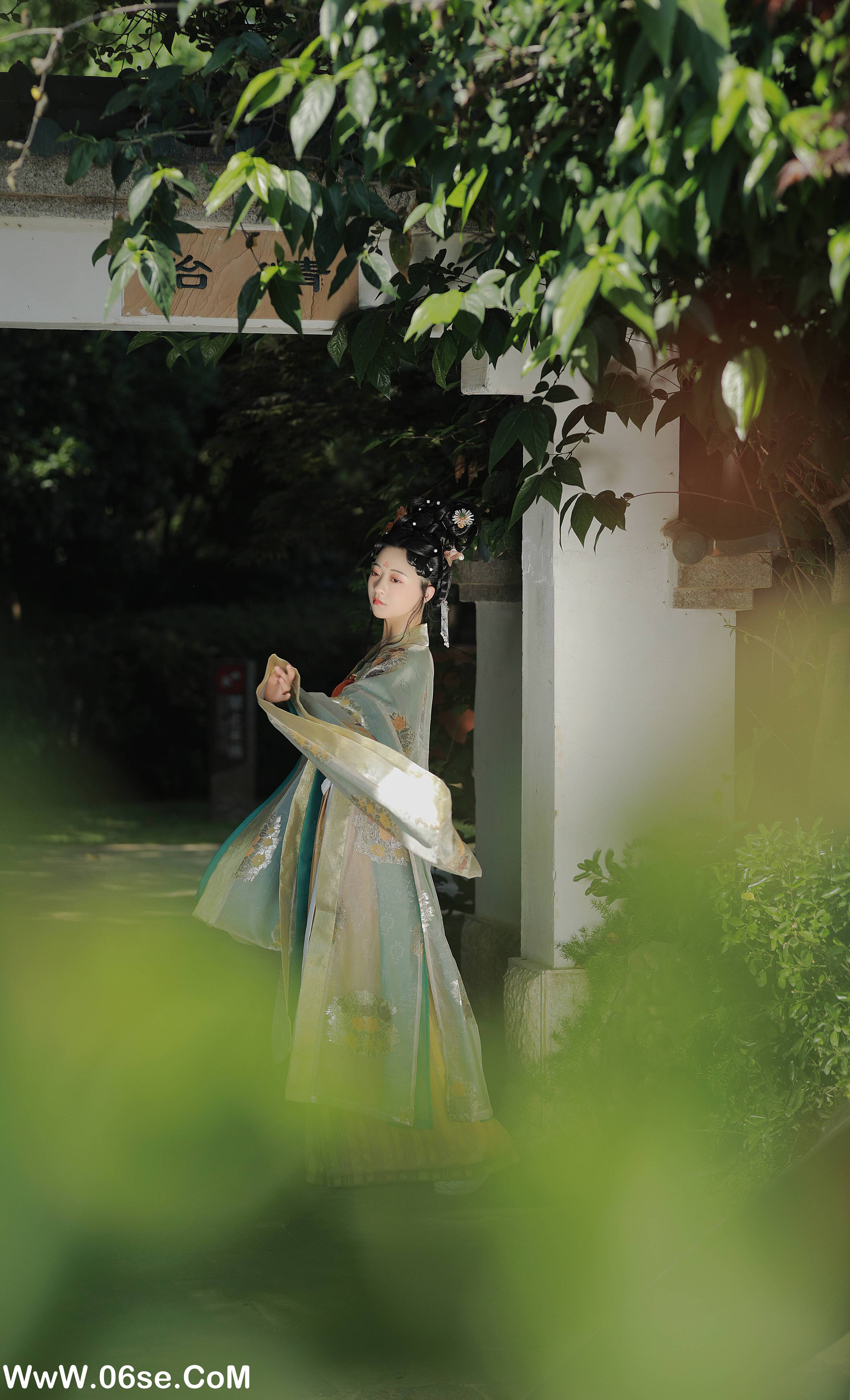 图片[21]-[YITUYU艺图语]2022.06.06 只此青绿 YunFleur[23P-440.43MB]-六色网