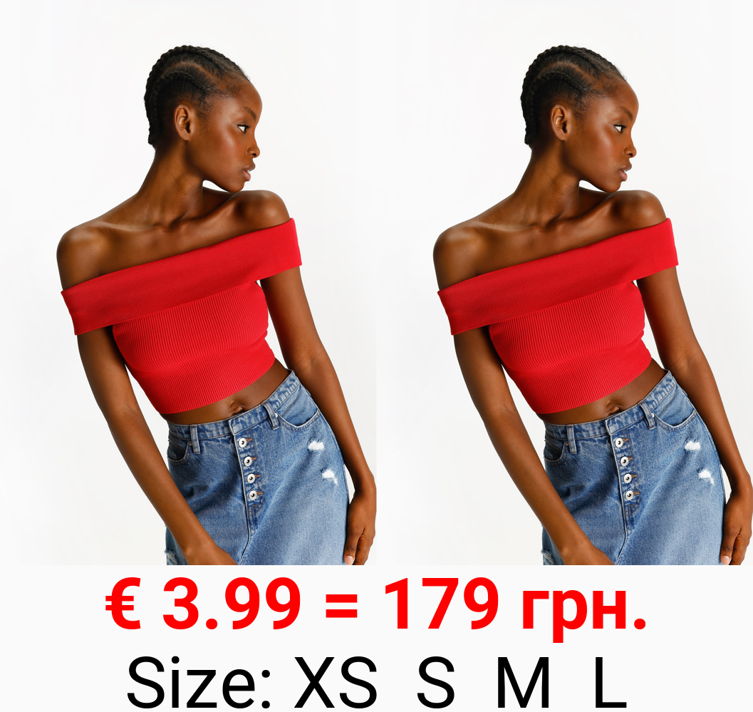 Off-the-shoulder top
