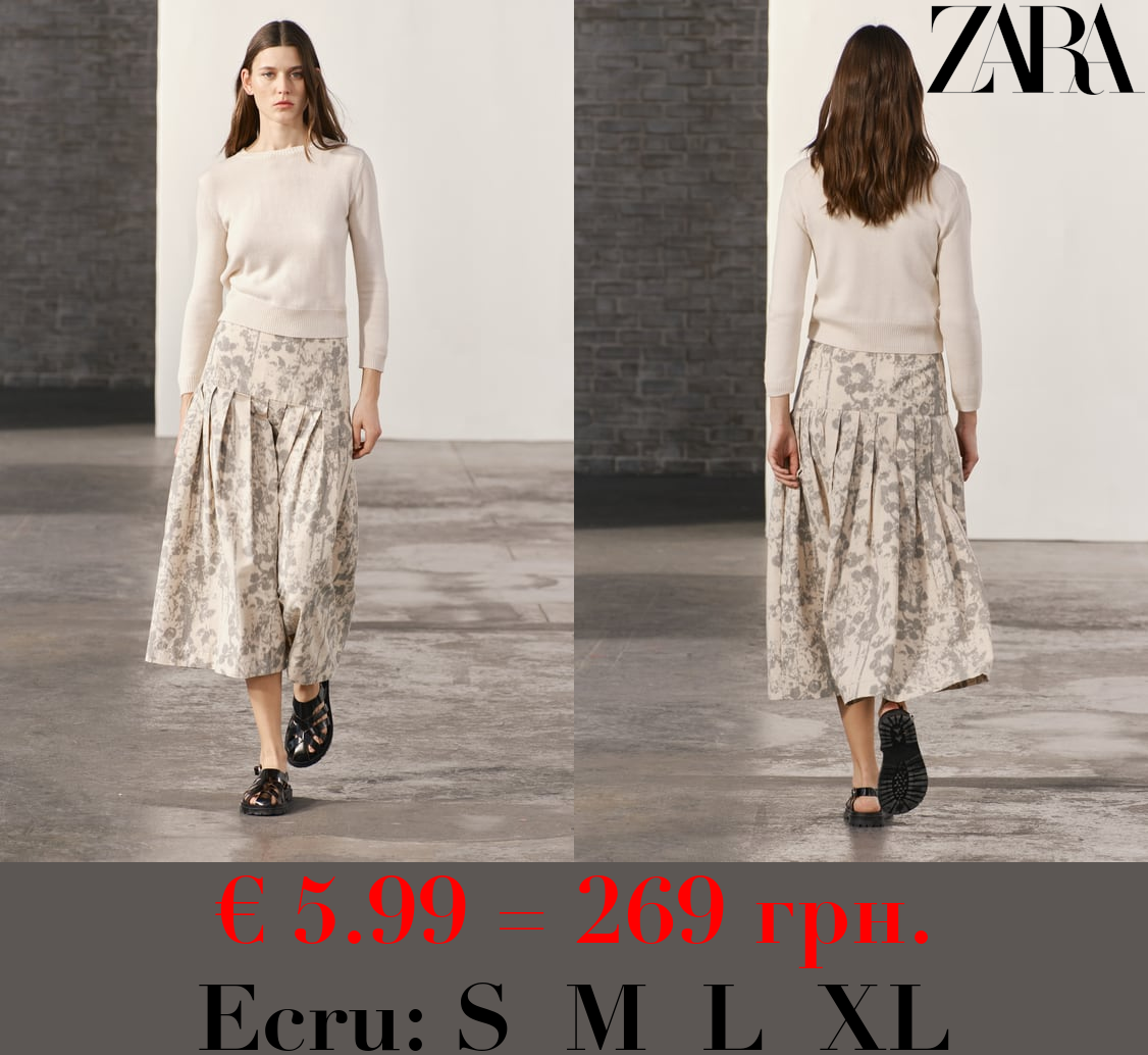 3/4-LENGTH-SLEEVE KNIT SWEATER