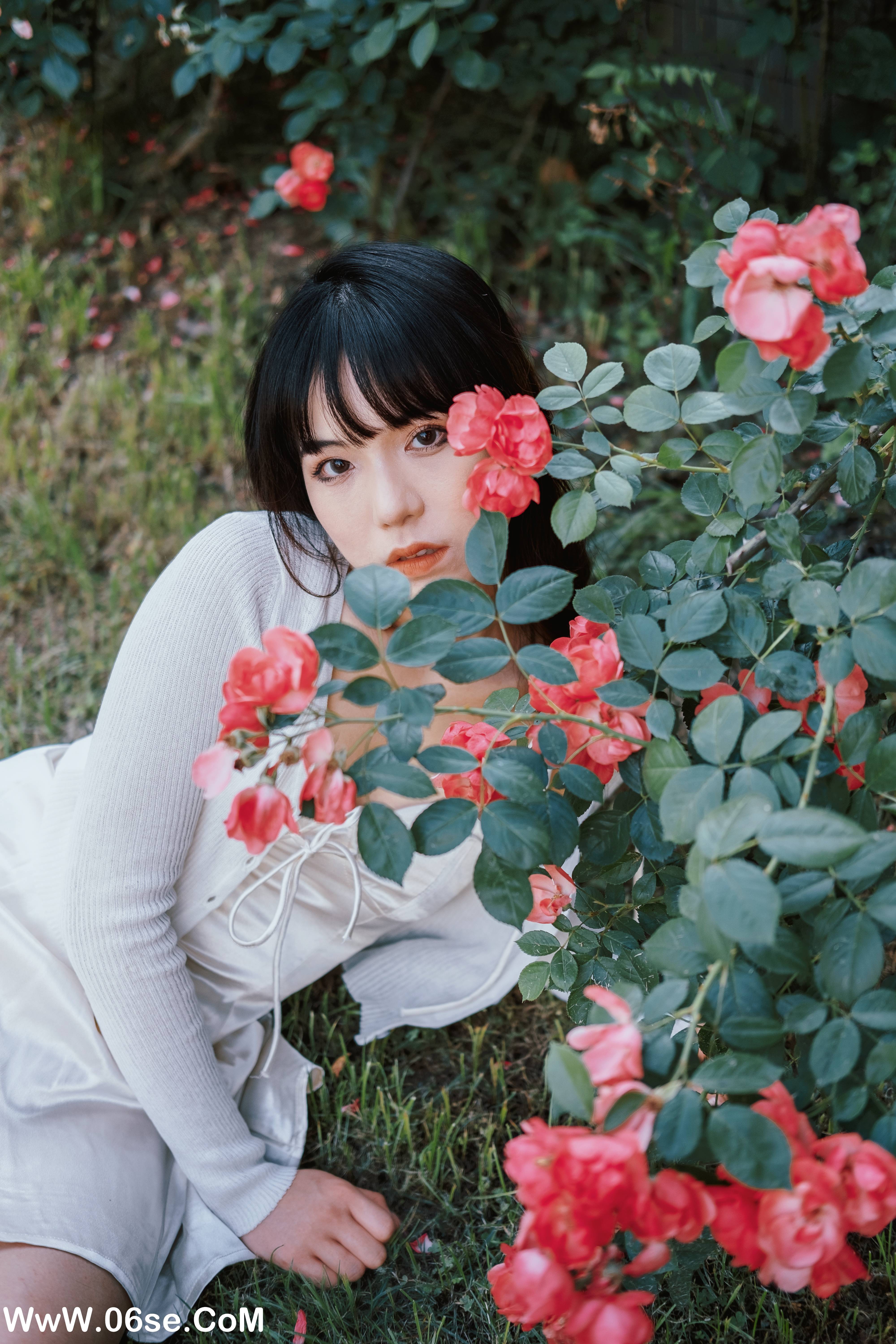 图片[9]-[YITUYU艺图语]2022.06.10 蔷薇花下 依依[25P-398.67MB]-六色网