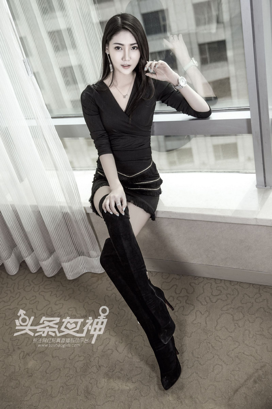 [Image: 037135f6fe4fd2240ed49.jpg]