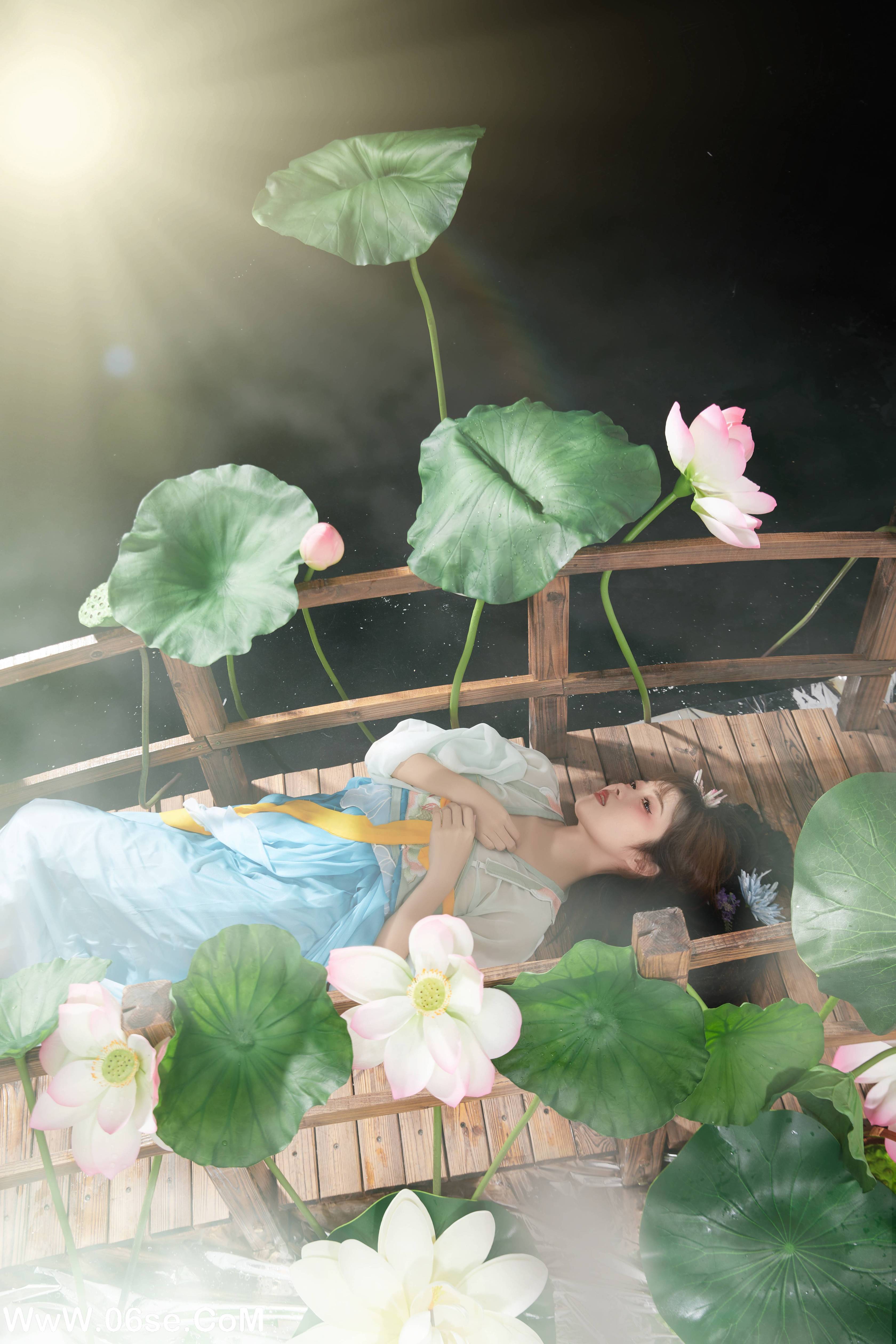 图片[33]-[YITUYU艺图语]2022.09.23 荷塘月色 小薇人儿[39+1P／536MB]-六色网