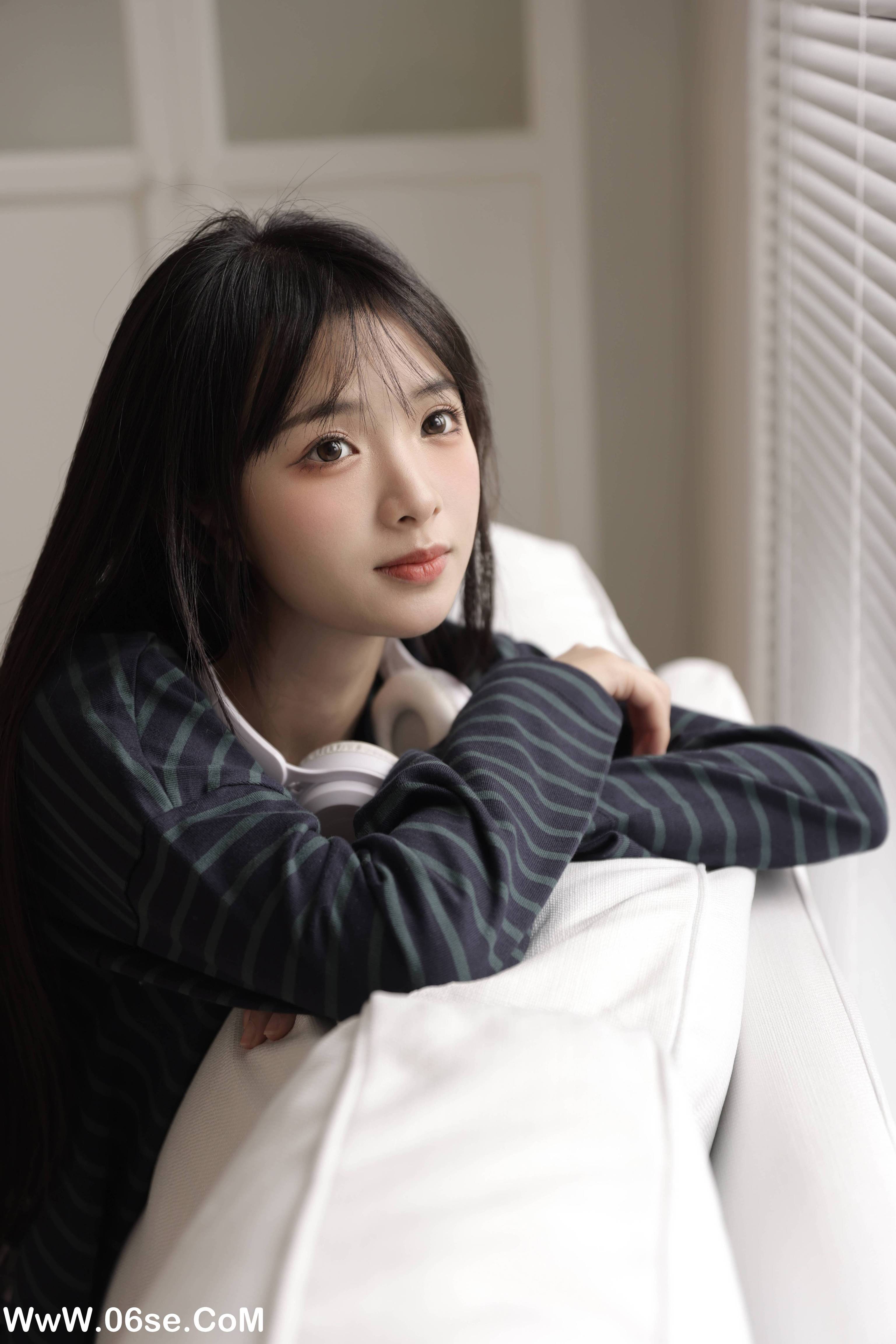 图片[13]-[YITUYU艺图语]2022.12.19 白色 莉莉崽w[30+1P／336MB]-六色网