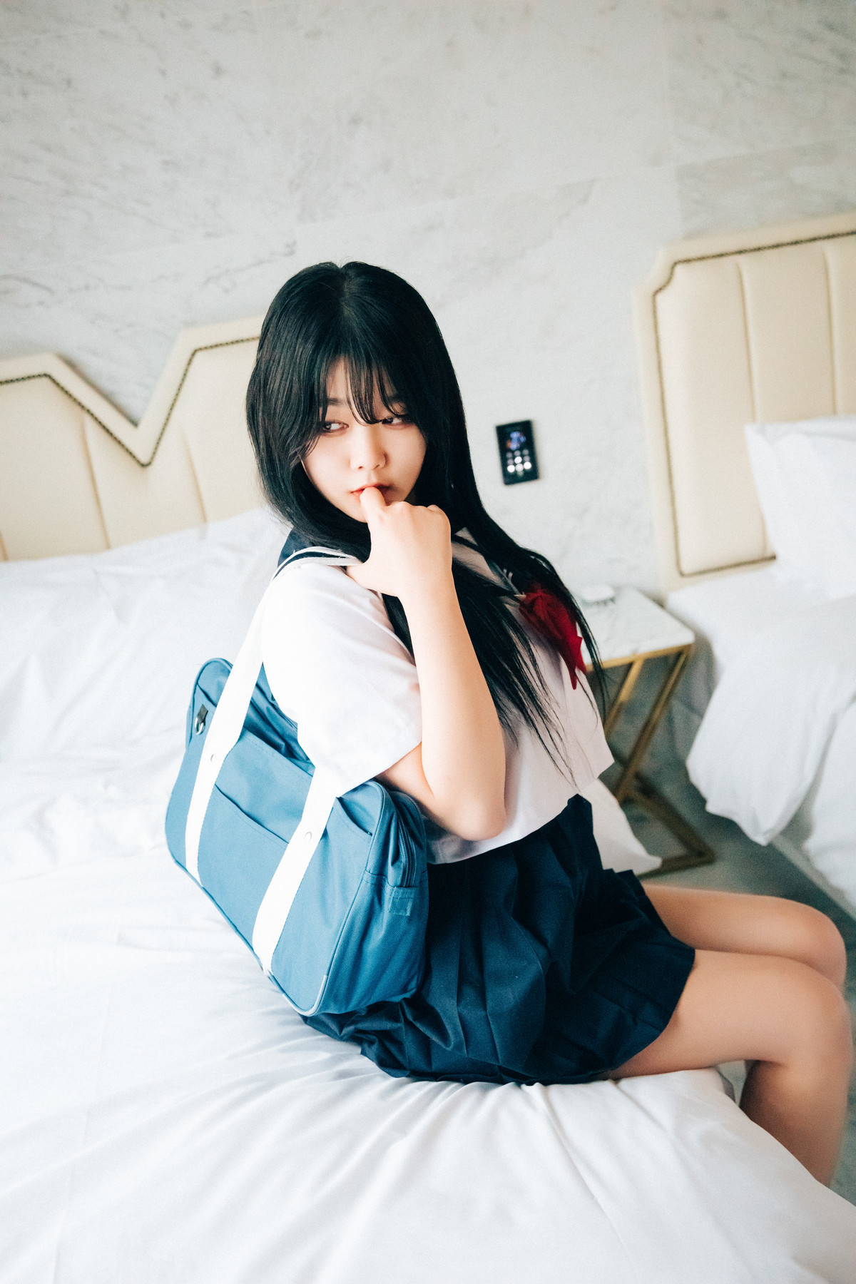 ZIA.Kwon 권지아, [Loozy] Extra Visible Set.01 4