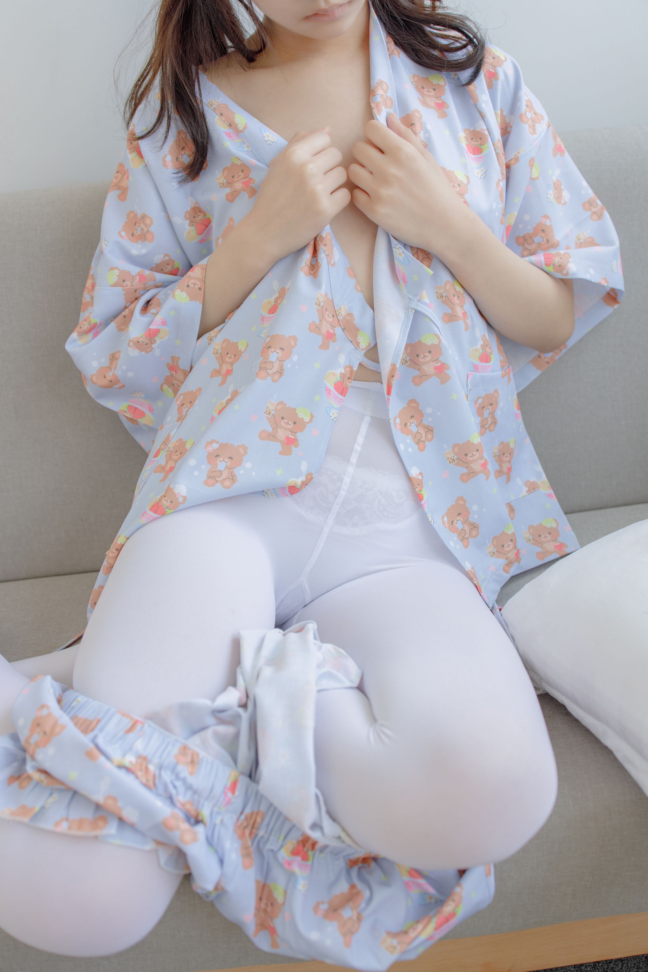 森萝财团 内部 006 沙发上诱人的白丝美少女 [113P1V3.61G] 62