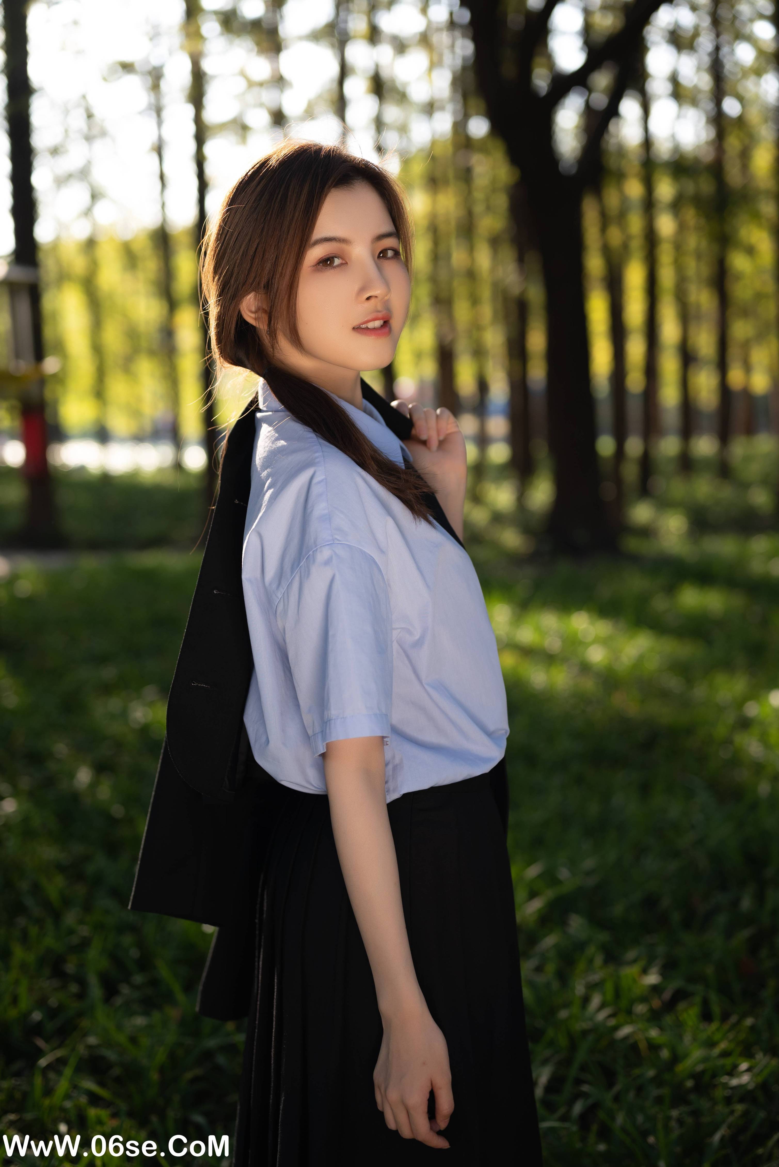 图片[22]-[YITUYU艺图语]2022.06.21 秋日乐章 Dtifa丁小妮[23P-217.3M]-六色网