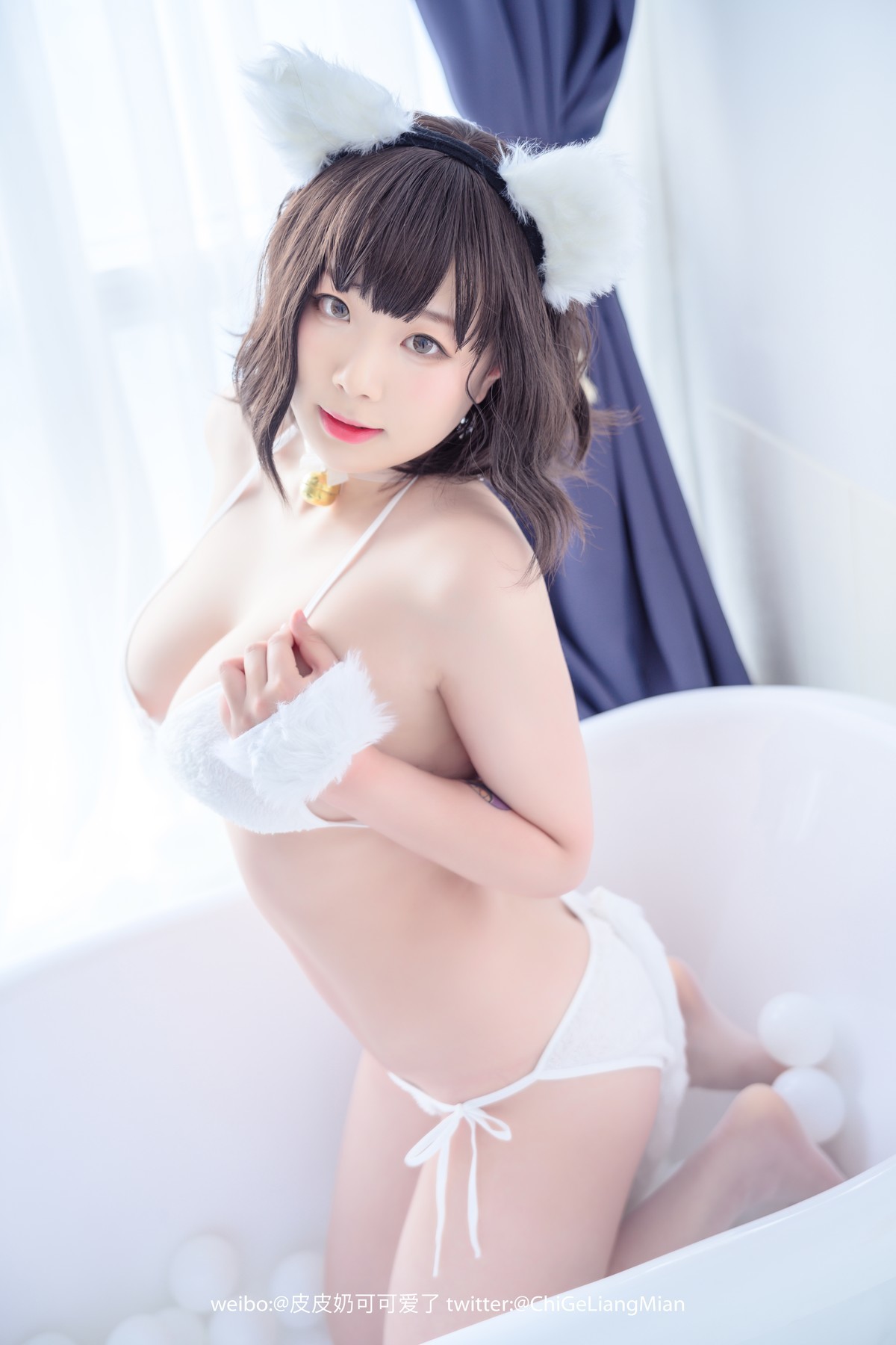 Cosplay 皮皮奶可可爱了啦 白猫 13