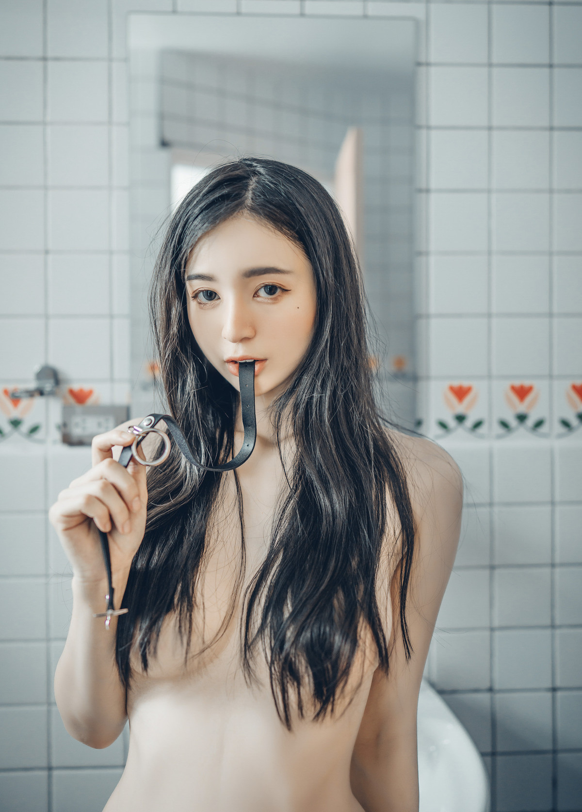 終於約到女神泡湯，浴巾一直掉，最後不穿了直接拍 S級美女-辰辰 Vol.02 36