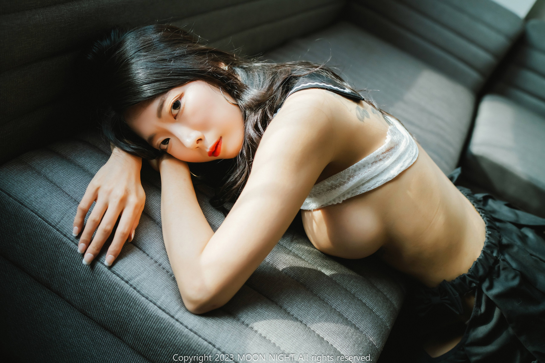 Mona 모나, [Moon Night Snap] One Good Day 33