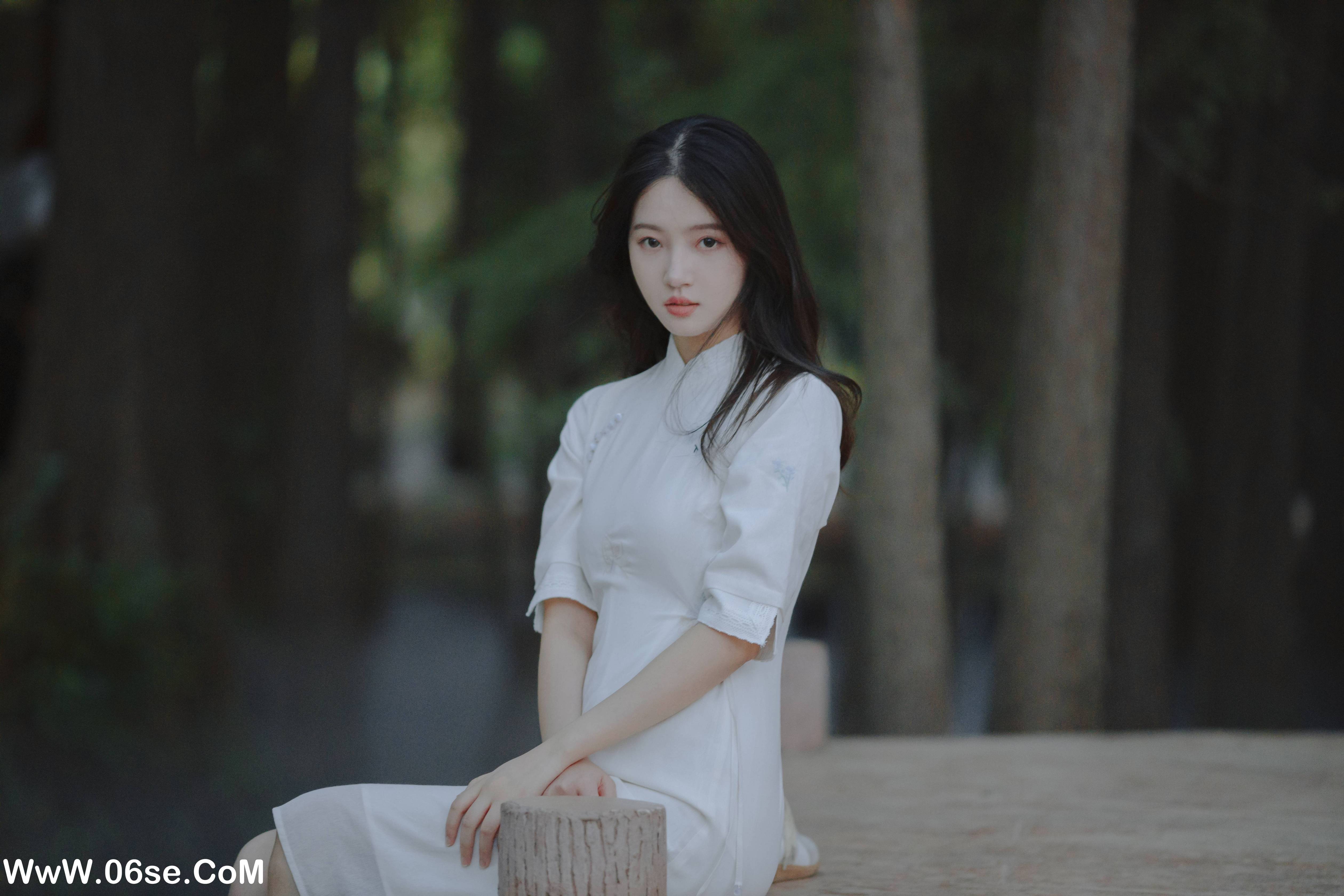 图片[23]-[YITUYU艺图语]2022.11.29 白色湖畔 幽灵胡子[29+1P／396MB]-六色网