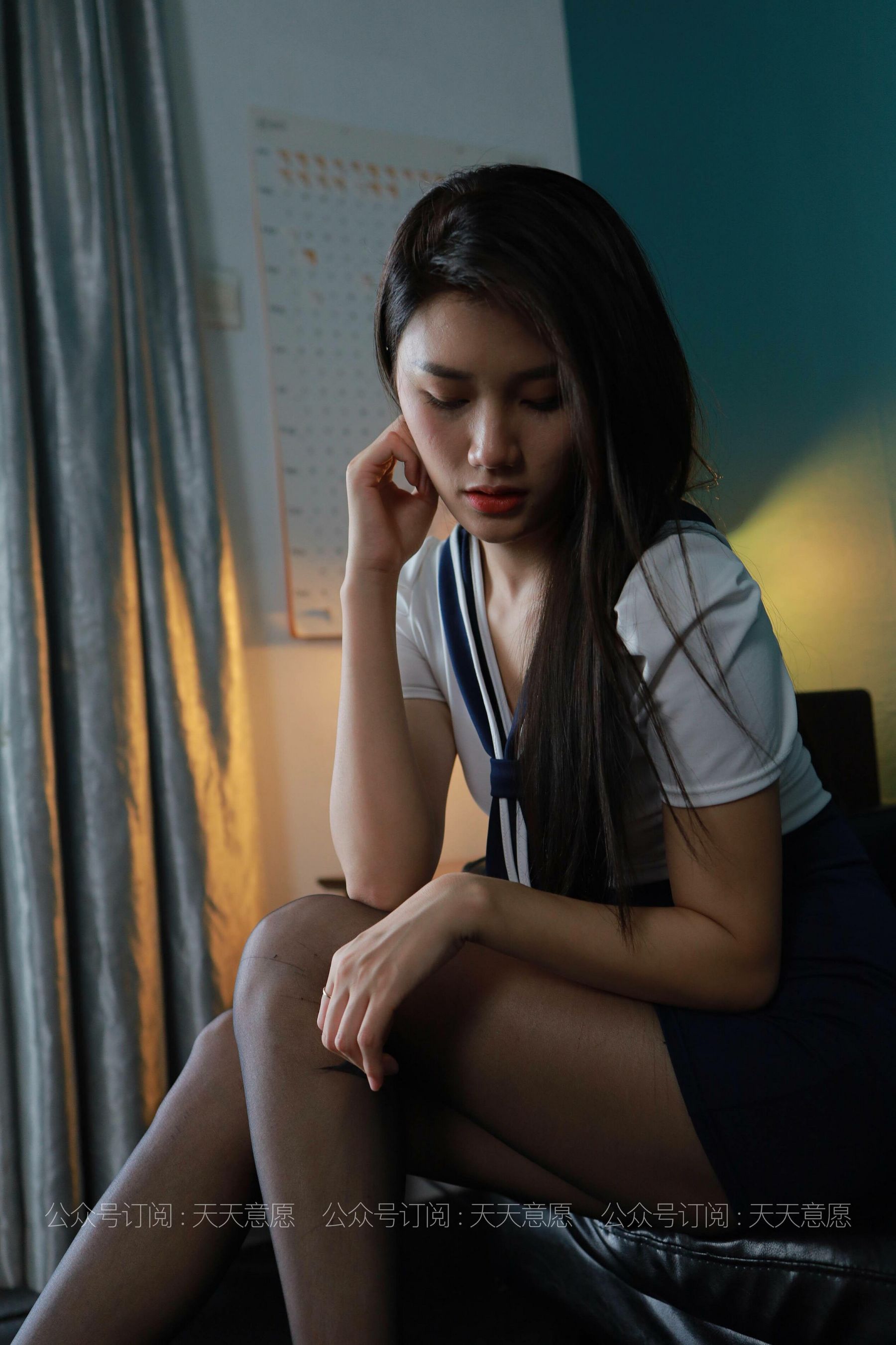 [IESS异思趣向]_模特：羽西《沙发上的黑丝》-写真图集共86P 5