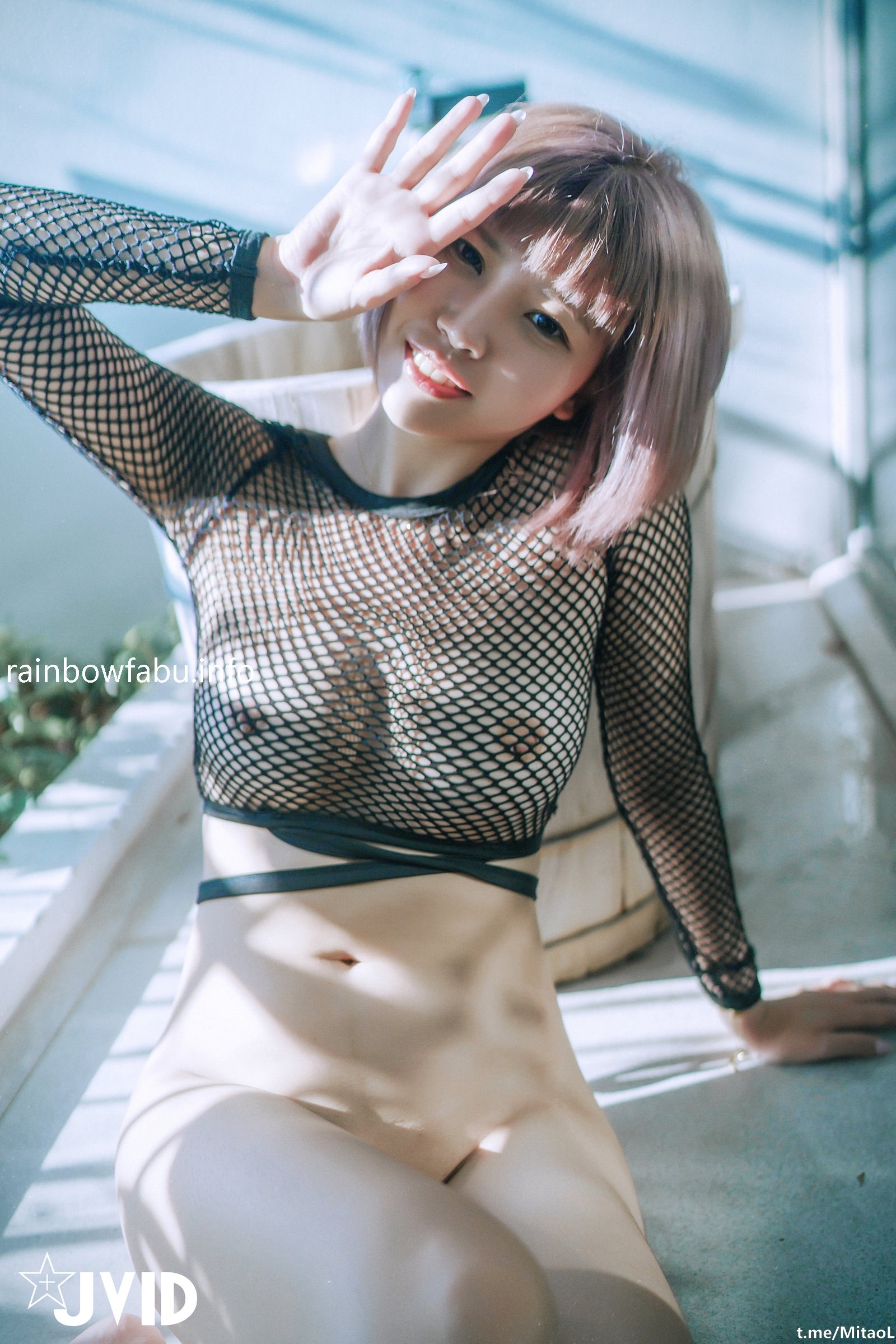 JVID唯美情色艺术尤物 果宝宝 未曾谋面的网恋小女友 洞洞装湿身诱惑 美乳激凸紧致嫩穴 174P 158