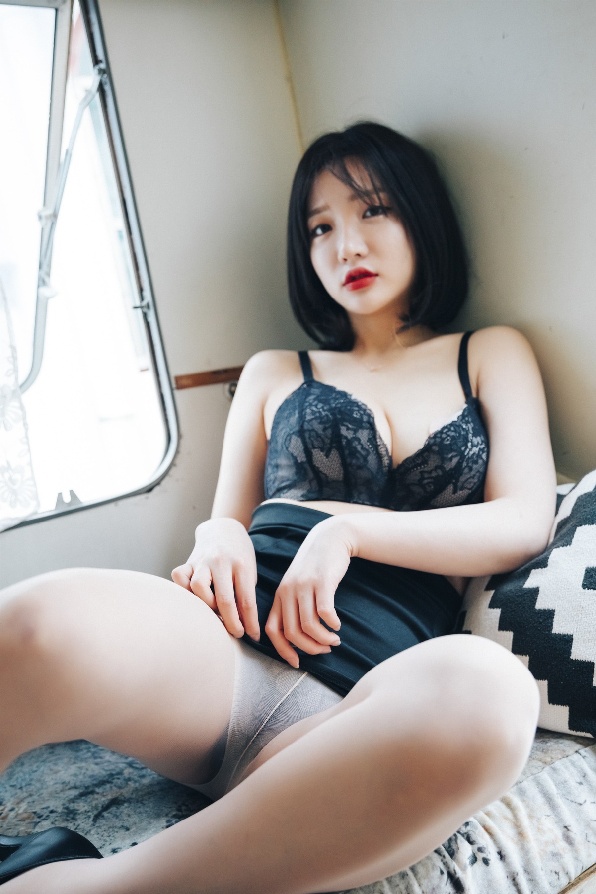 Son Yeeun 손예은, [LOOZY] Officegirl s Vacation Vol.02 - Set.02 16