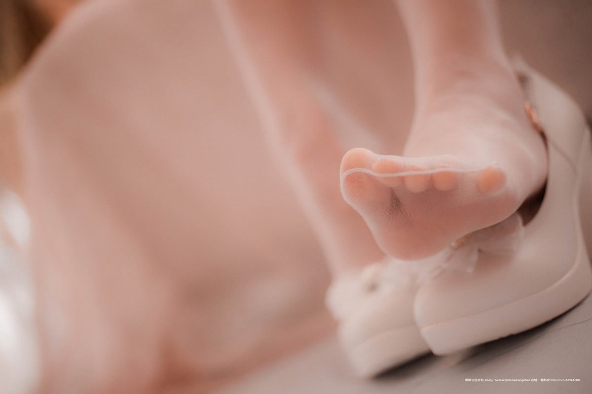 [Cos]皮皮奶-朦胧婚纱[66P] 48