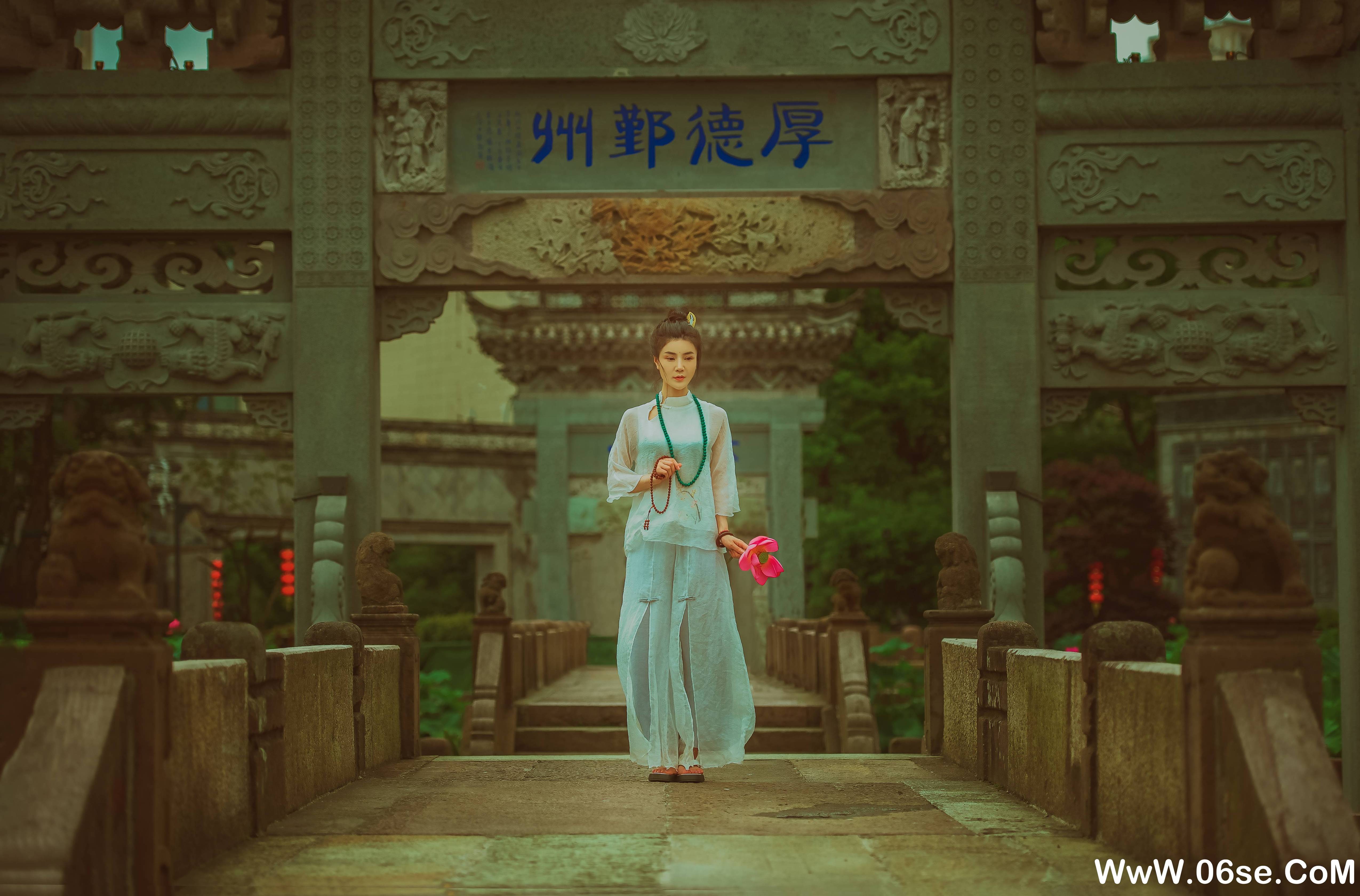 图片[36]-[YITUYU艺图语]2021.08.14 赏荷记 颗颗树[35+1P／260MB]-六色网