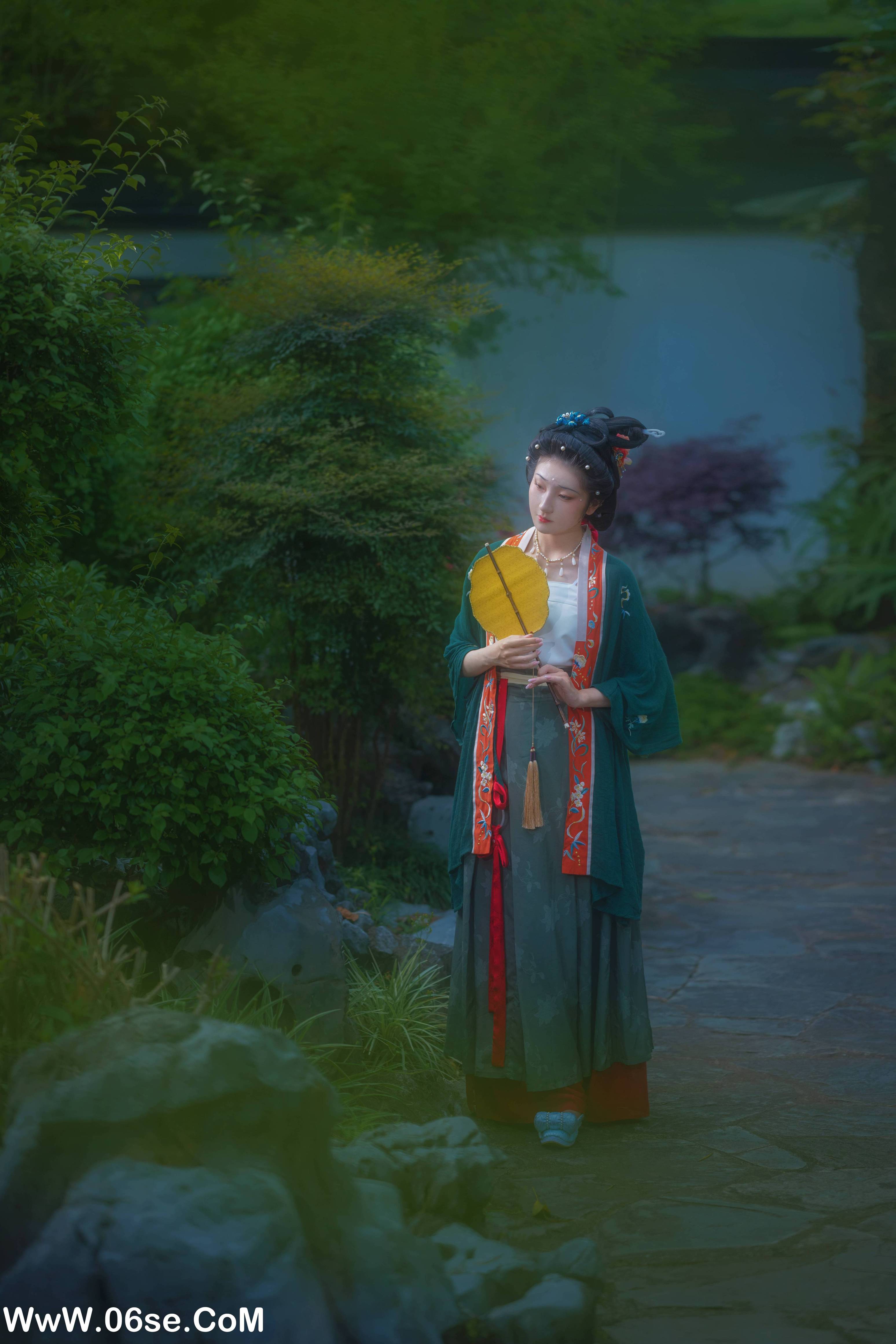 图片[4]-[YITUYU艺图语]2022.05.14 春日游园 朱婉婷23[23P-391.99 MB]-六色网
