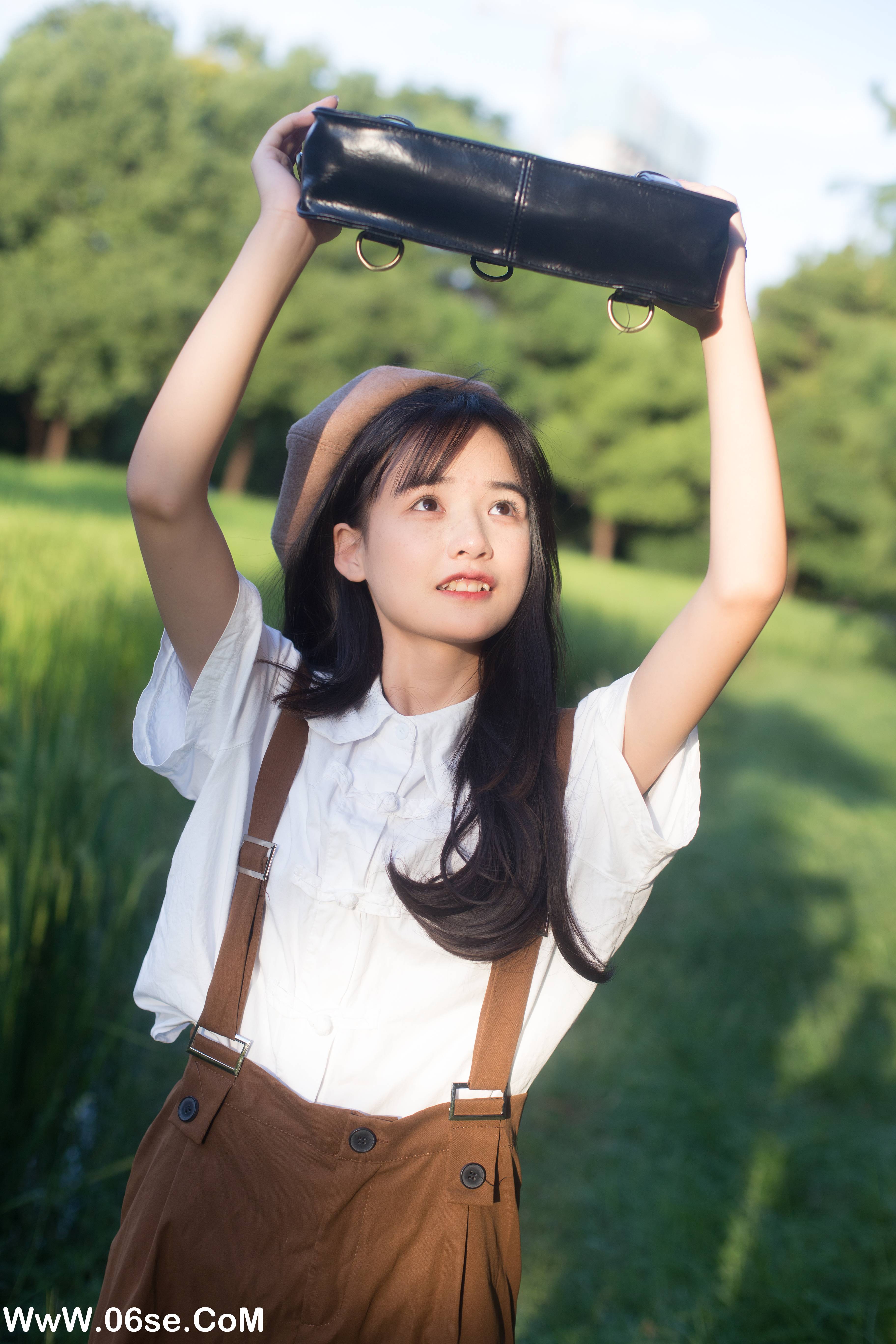图片[36]-[YITUYU艺图语]2022.11.25 下学路 小怡妹妹cute[37+1P／368MB]-六色网