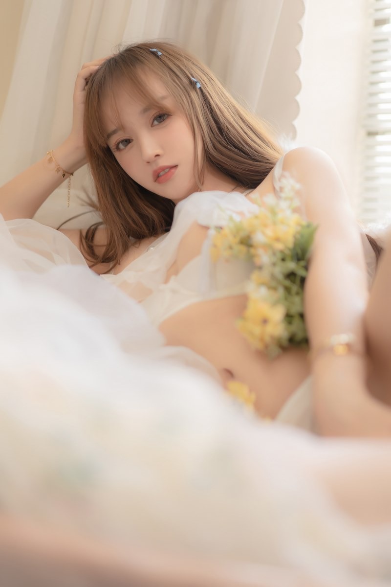 [Cos]过期米线线喵 - 坠落天使[64p] 38