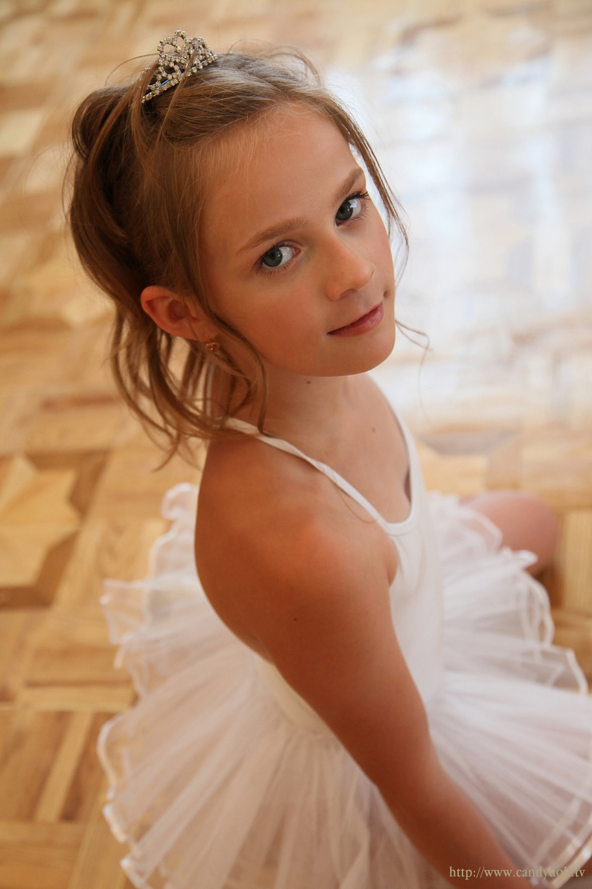 [Image: 0722dbfe81a014bb2b4c2.jpg]