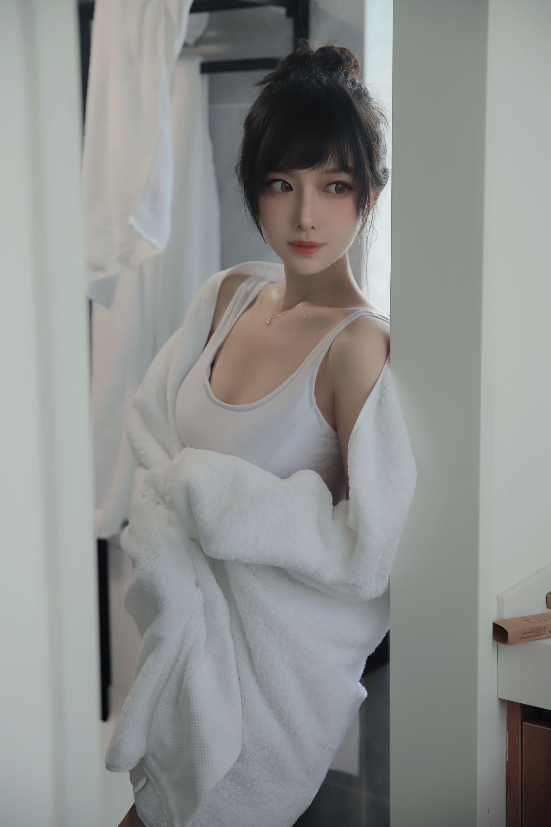 Shika小鹿鹿 - 半透浴室 22P 51MB 17