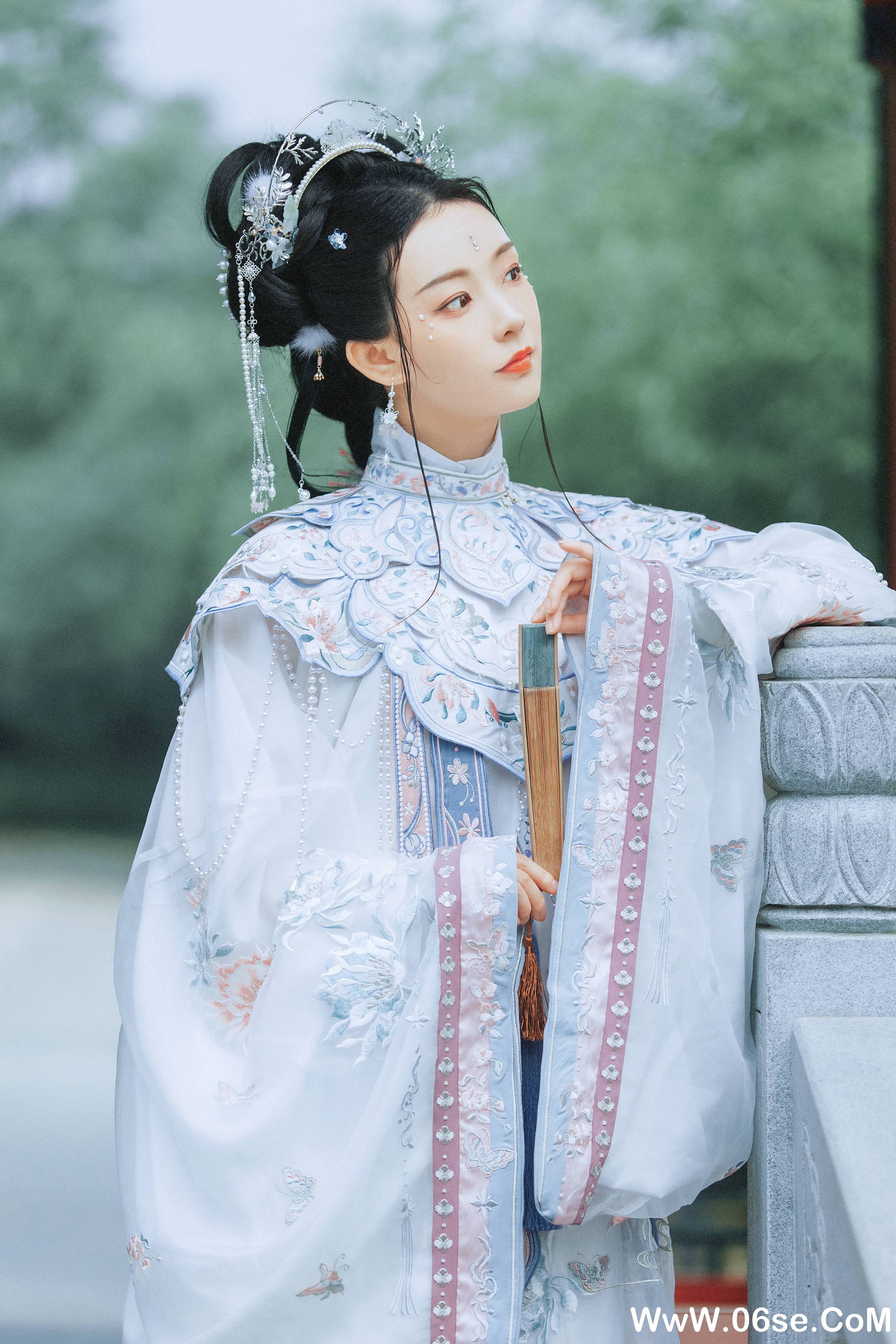 图片[30]-[YITUYU艺图语]2021.10.19 清寒里 Seven[41+1P／819MB]-六色网
