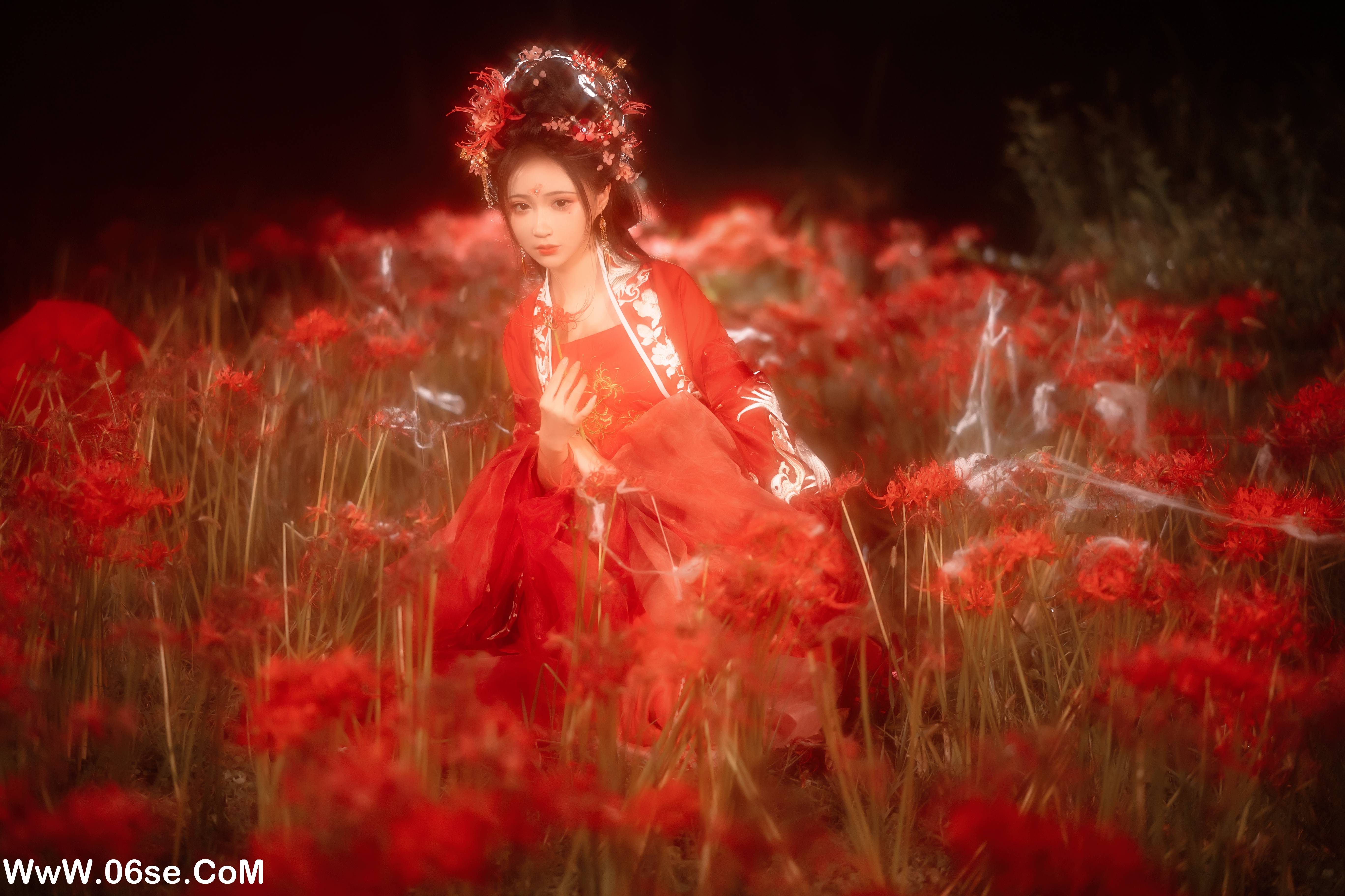 图片[27]-[YITUYU艺图语]2022.12.07 彼岸花 -绮罗生的小苏苏-[31+1P／337MB]-六色网