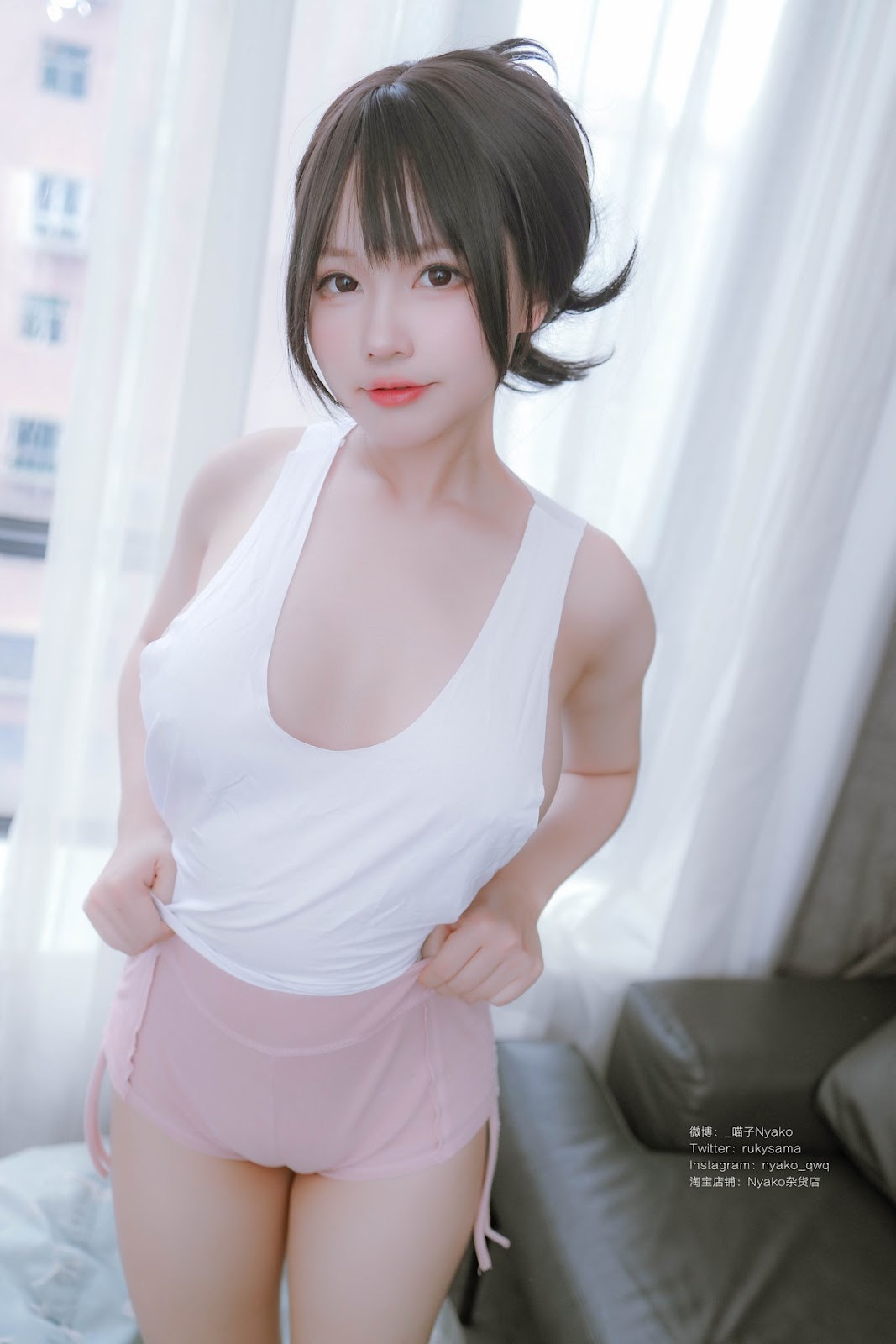 Cosplay Nyako喵子 隣のやばいお姉さん 背心 20