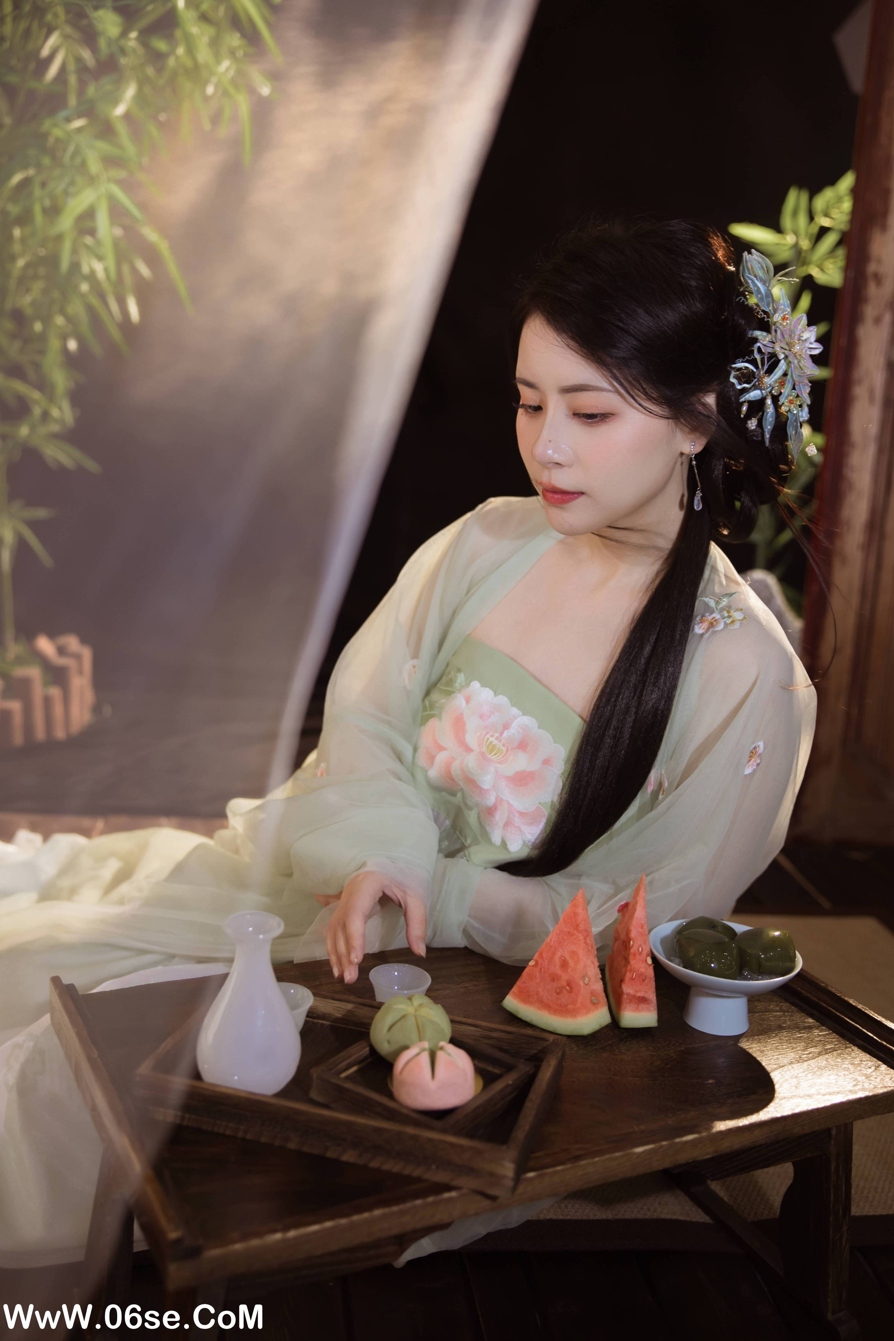 图片[5]-[YITUYU艺图语]2022.08.05 夏日庭院 公子不坏__[21+1P／310MB]-六色网