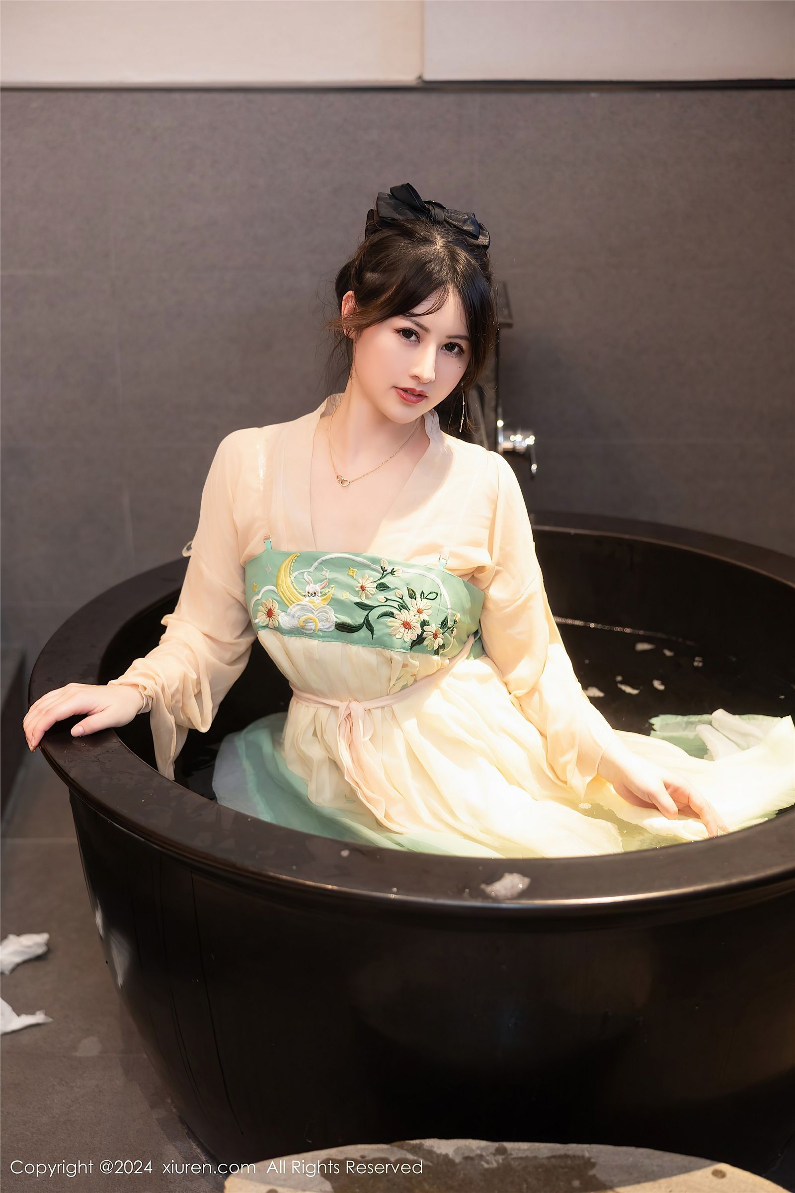 图片[19]-[XIUREN秀人网] 2024.02.22 NO.8128 诗诗kiki-六色网