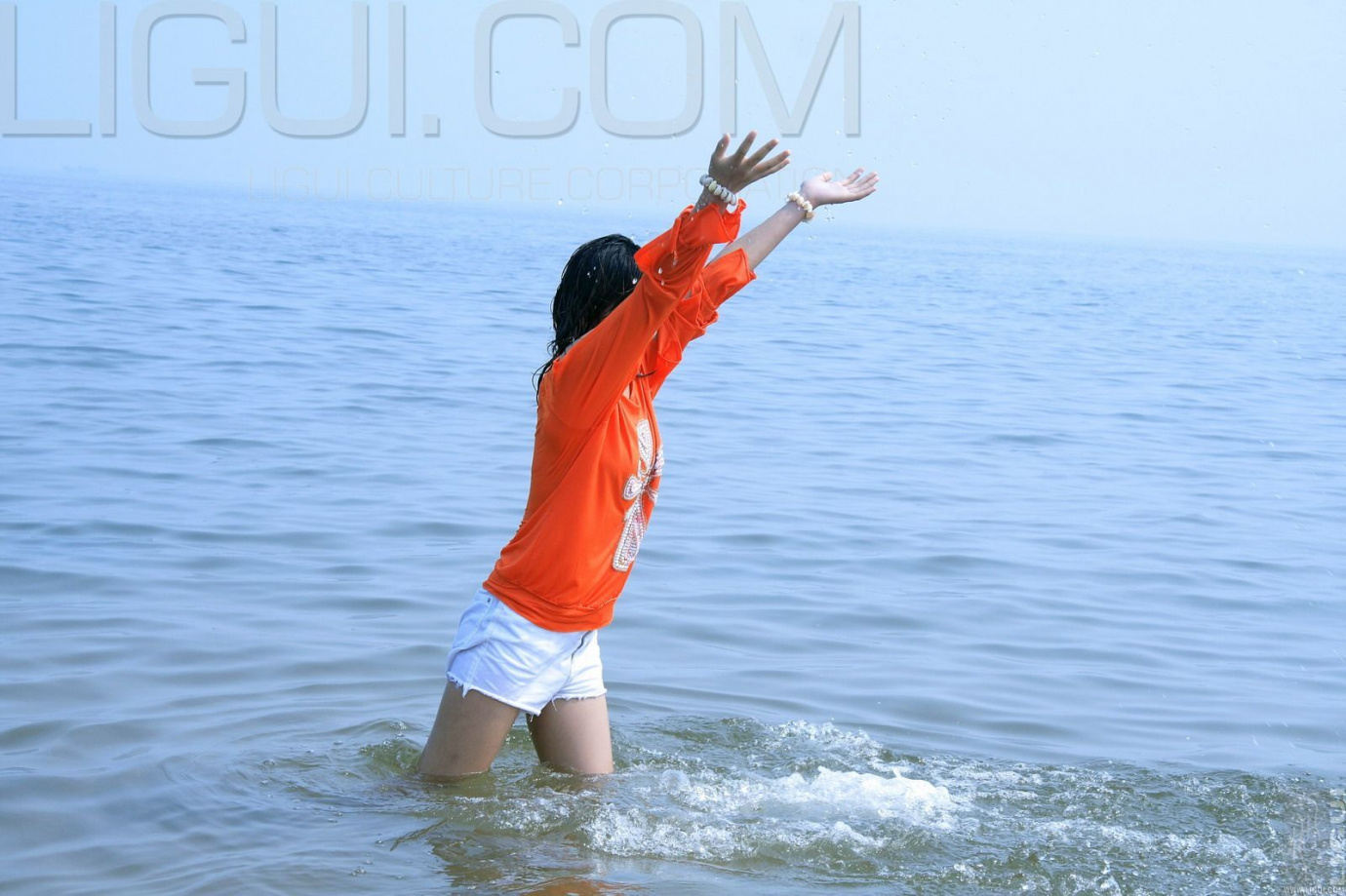 [Image: 08fe2e90fe37caea2b44b.jpg]