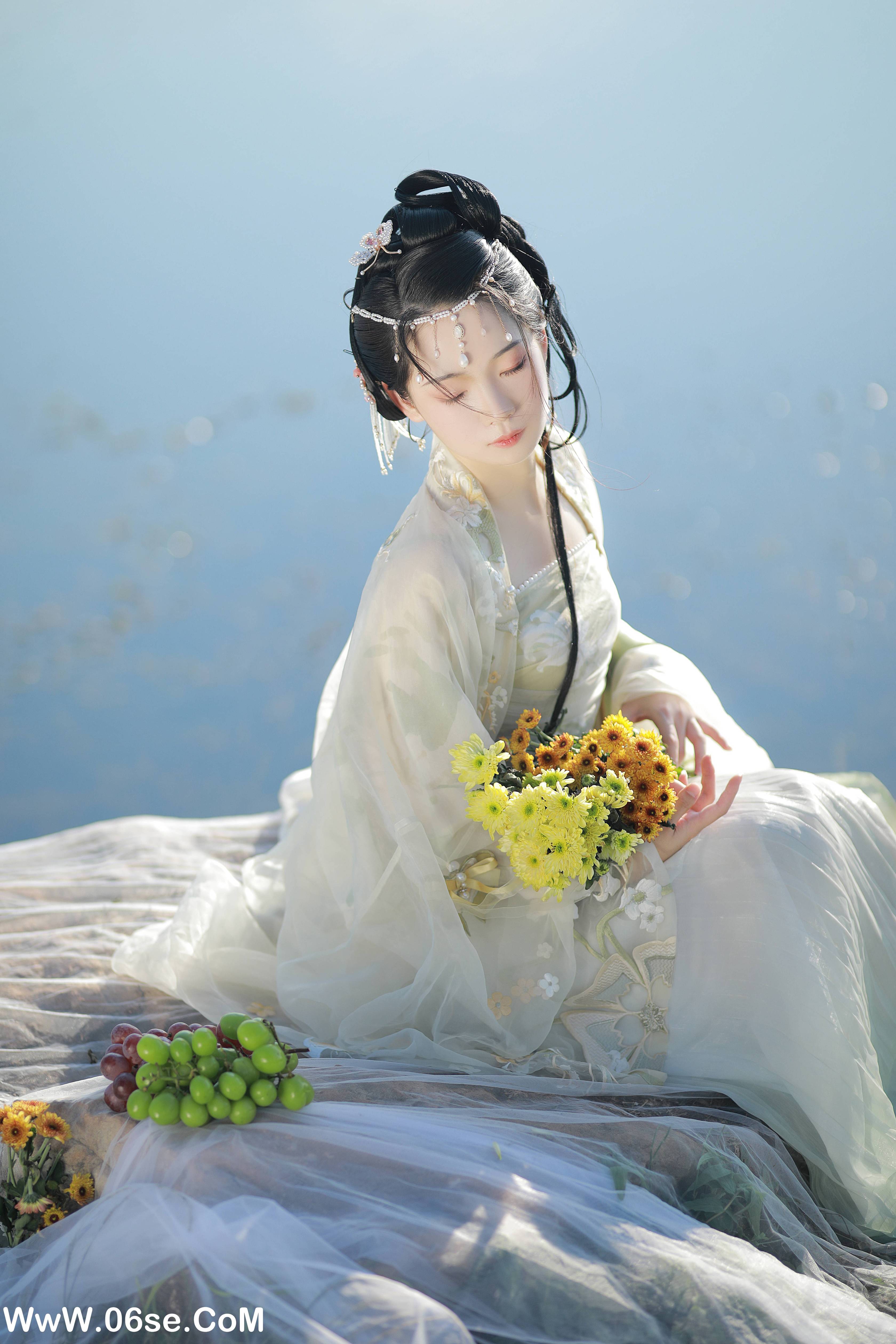 图片[31]-[YITUYU艺图语]2022.09.30 夏日长 落花人独立[35+1P／644MB]-六色网