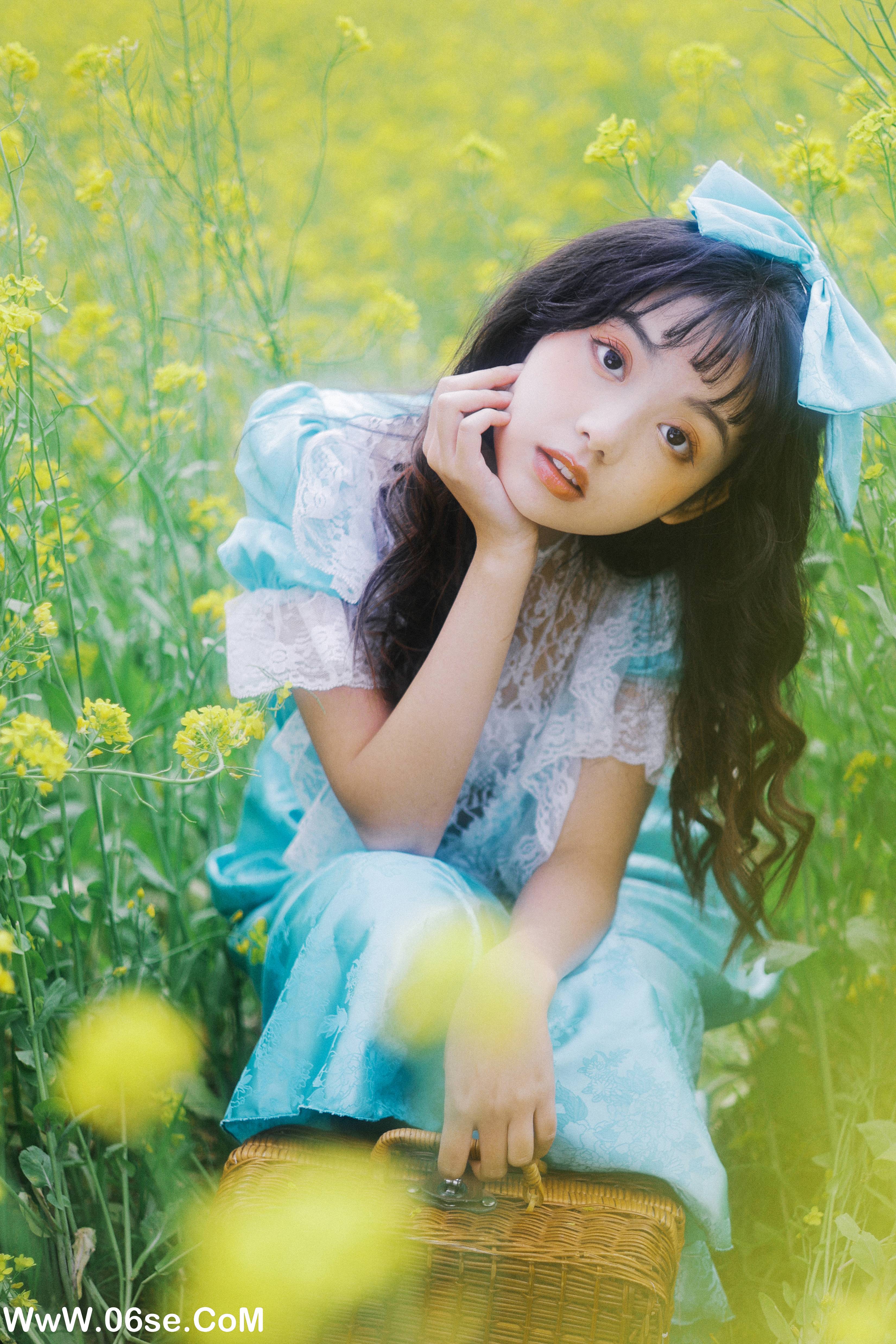 图片[4]-[YITUYU艺图语]2022.05.26 黄色花海 芊芊[24P-263.85MB]-六色网
