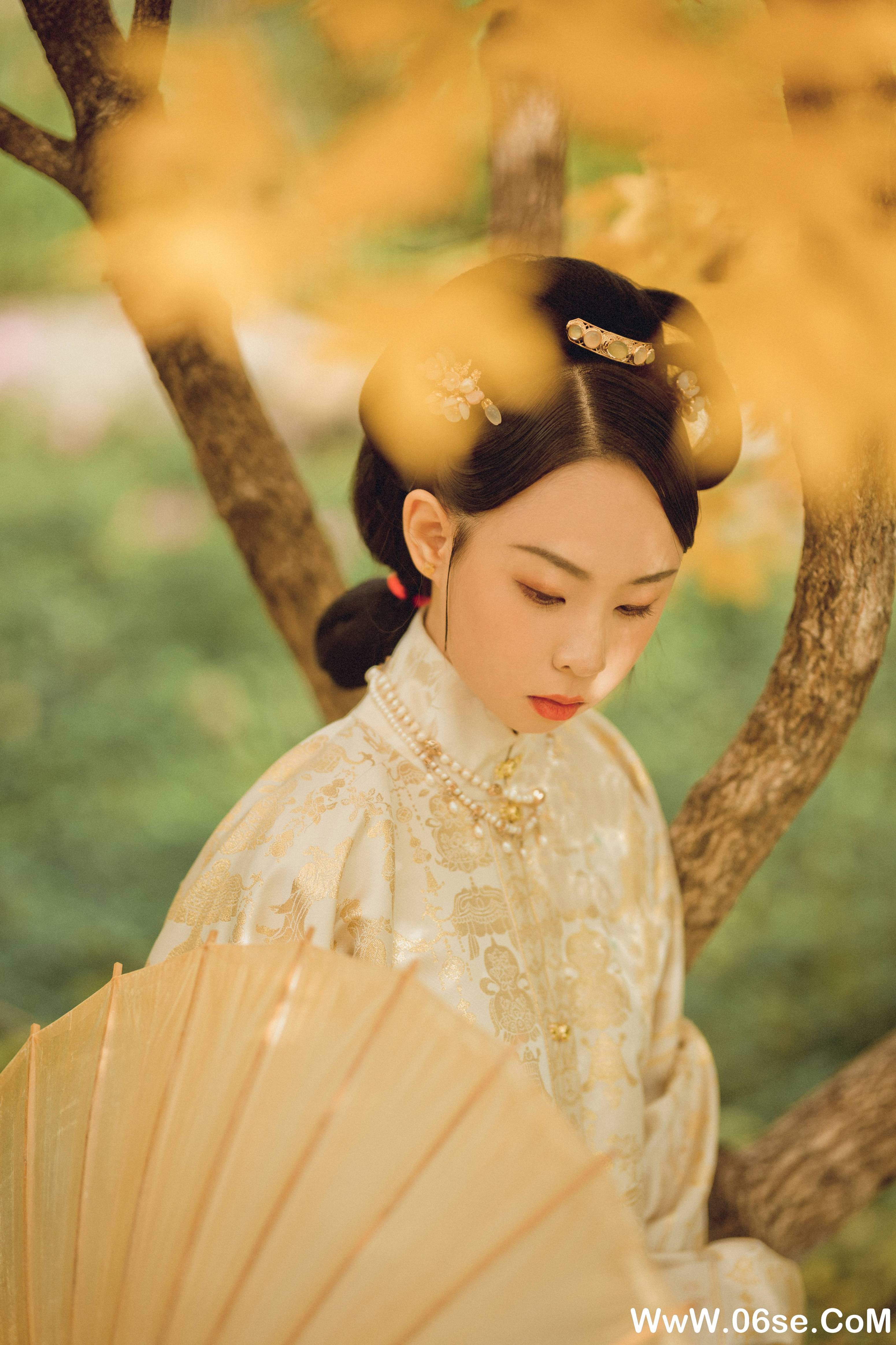 图片[28]-[YITUYU艺图语]2021.09.03 寻枫 冯友薇[28+1P／389MB]-六色网