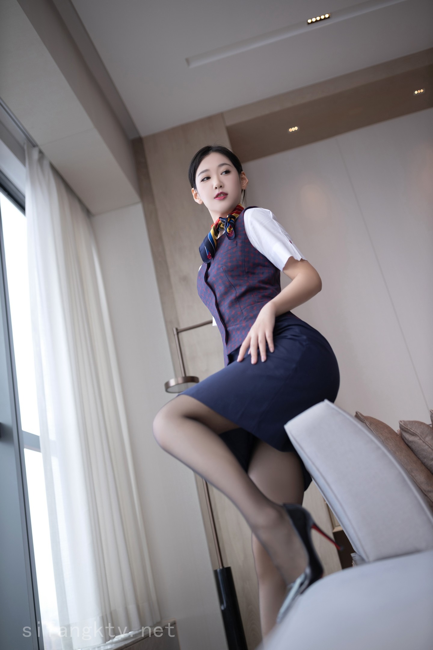 秀人极品嫩模『唐安琪』 最美国航空姐 6