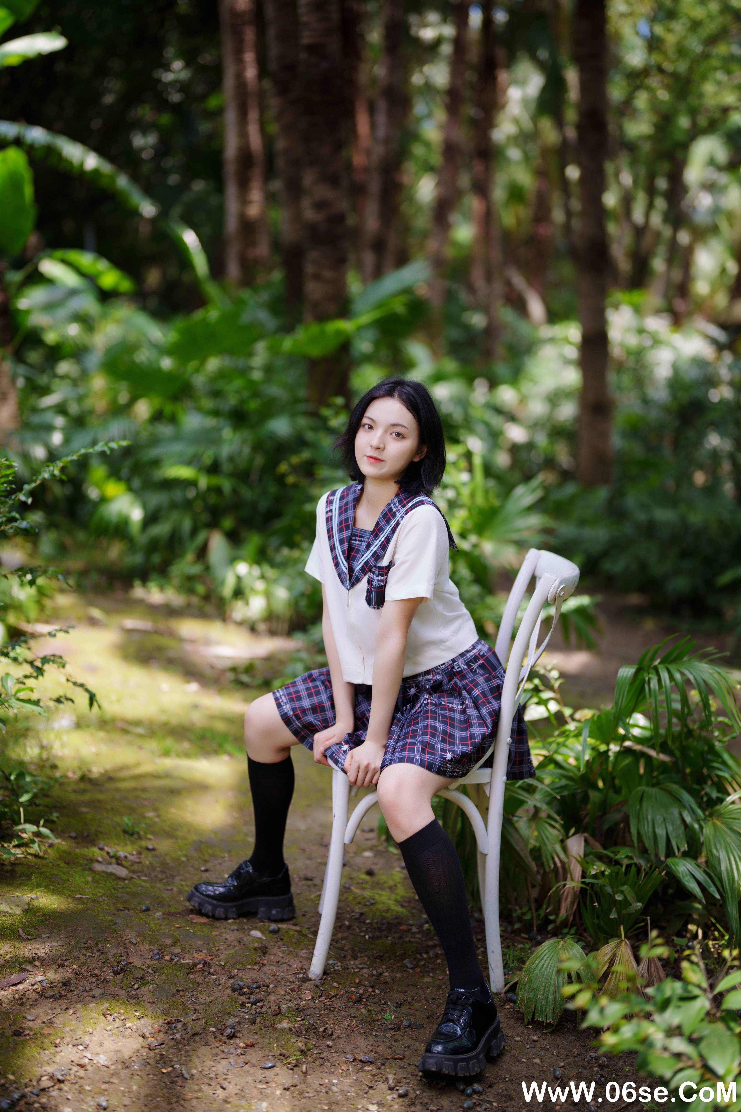 图片[46]-[YITUYU艺图语]2021.11.12 花田里的JK少女 dudu[50+1P／0.98GB]-六色网