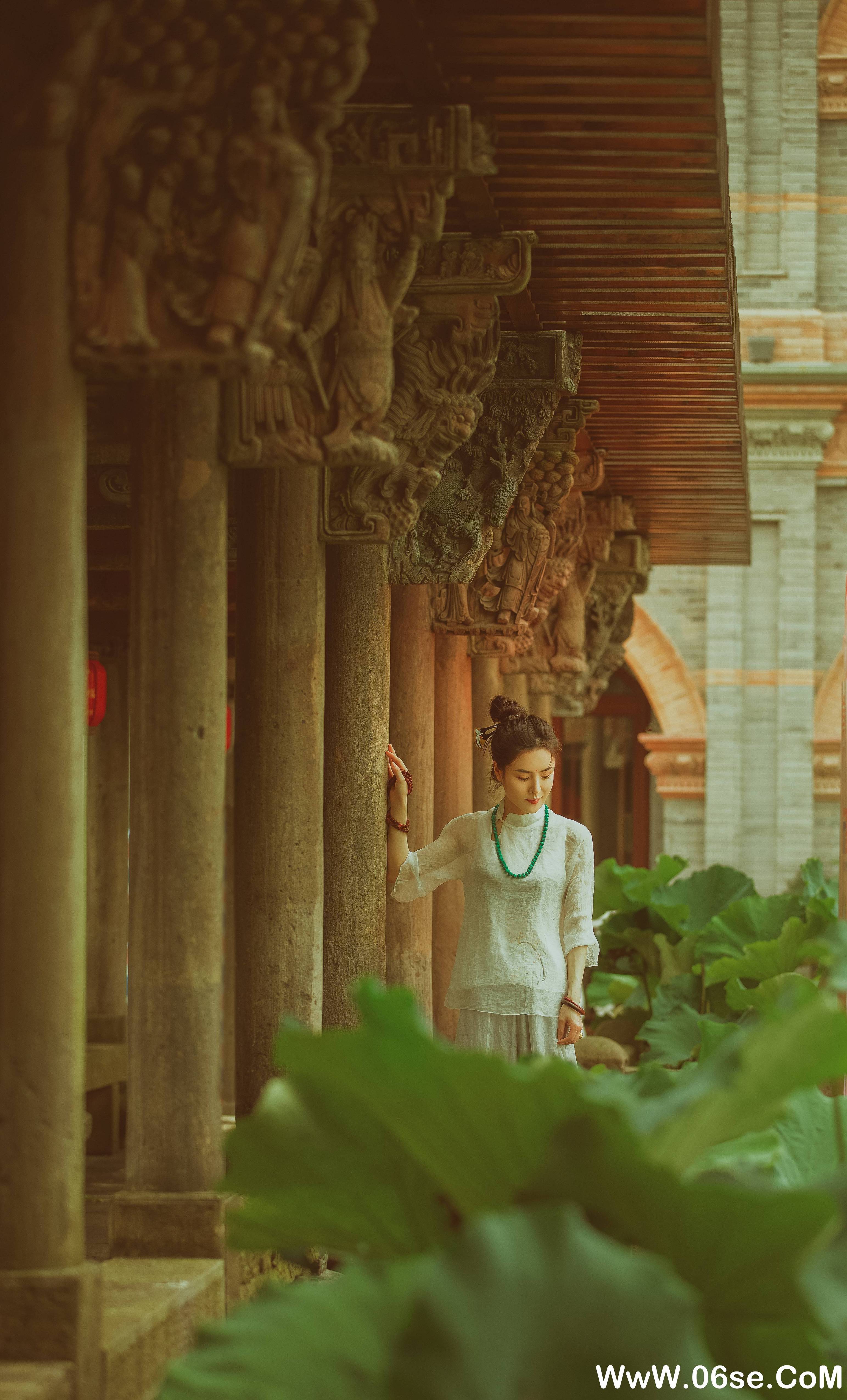 图片[10]-[YITUYU艺图语]2021.08.14 赏荷记 颗颗树[35+1P／260MB]-六色网