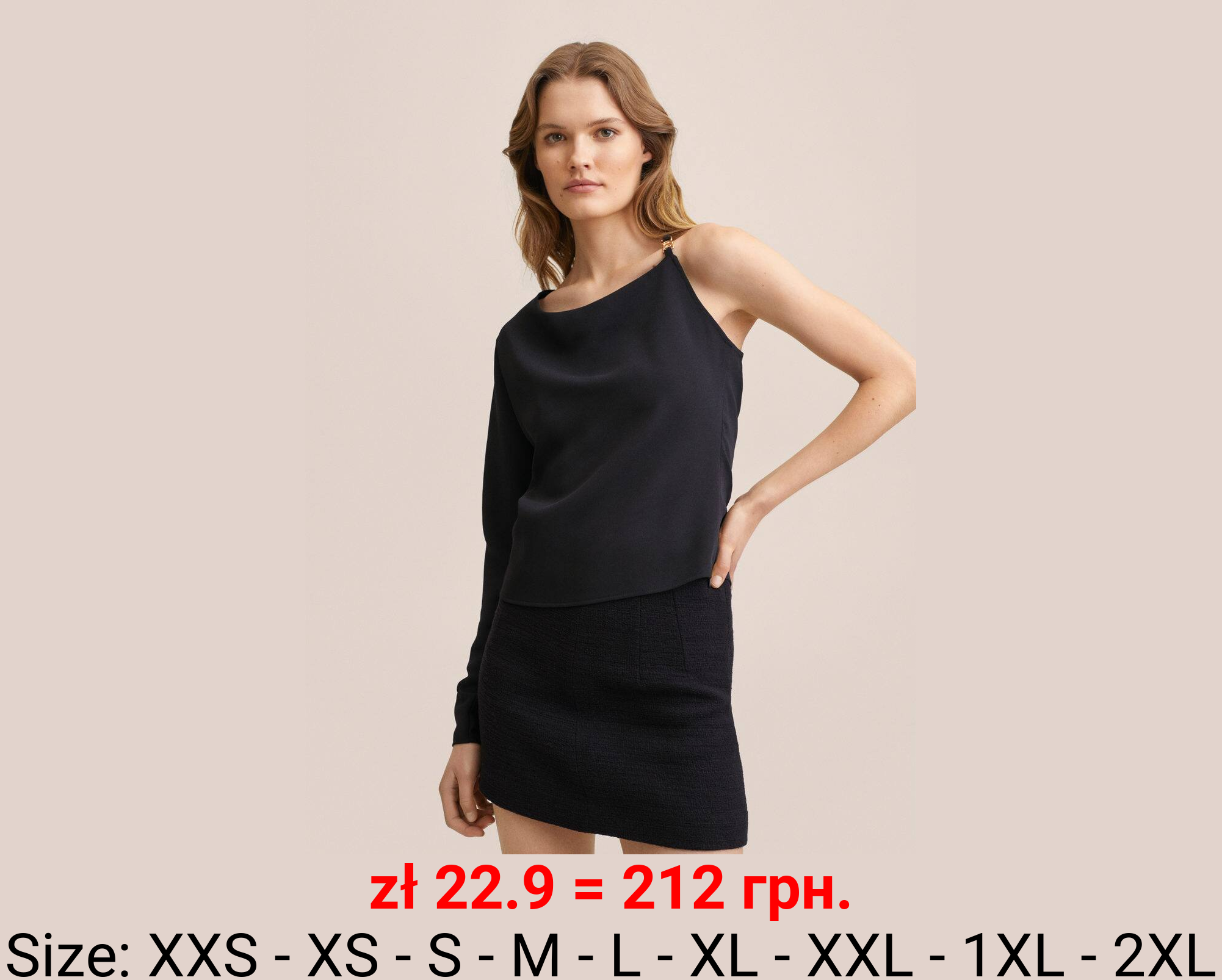 Blusa asimétrica apliques