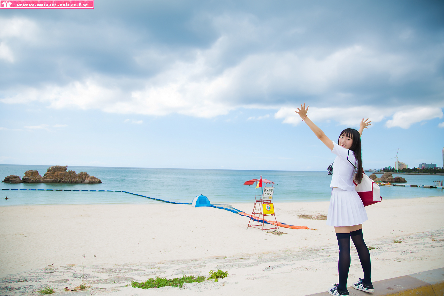 [Image: 0a618a4c99109f469f65b.jpg]