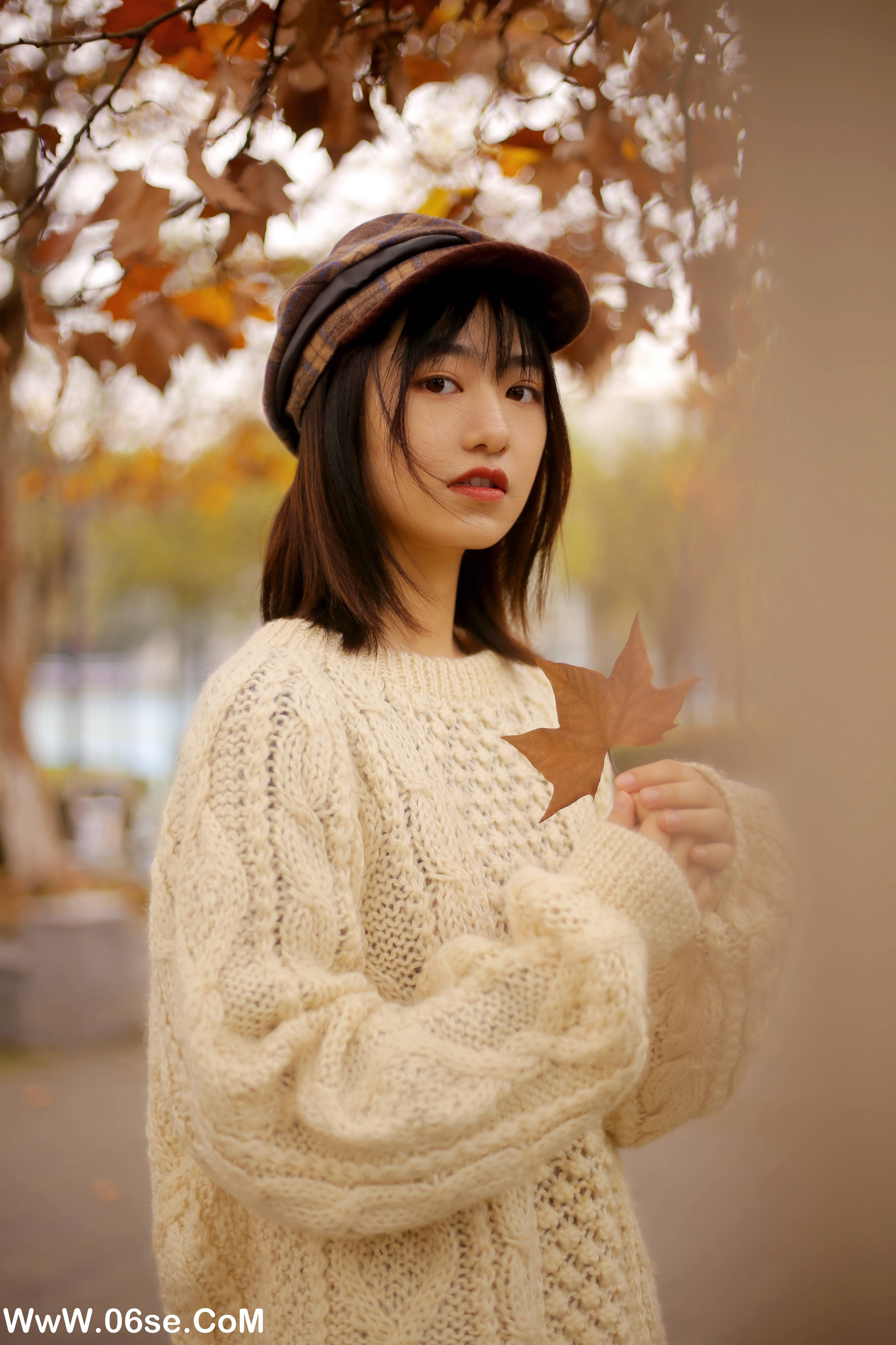 图片[13]-[YITUYU艺图语]2022.10.03 枫叶 panniling[29+1P／346MB]-六色网