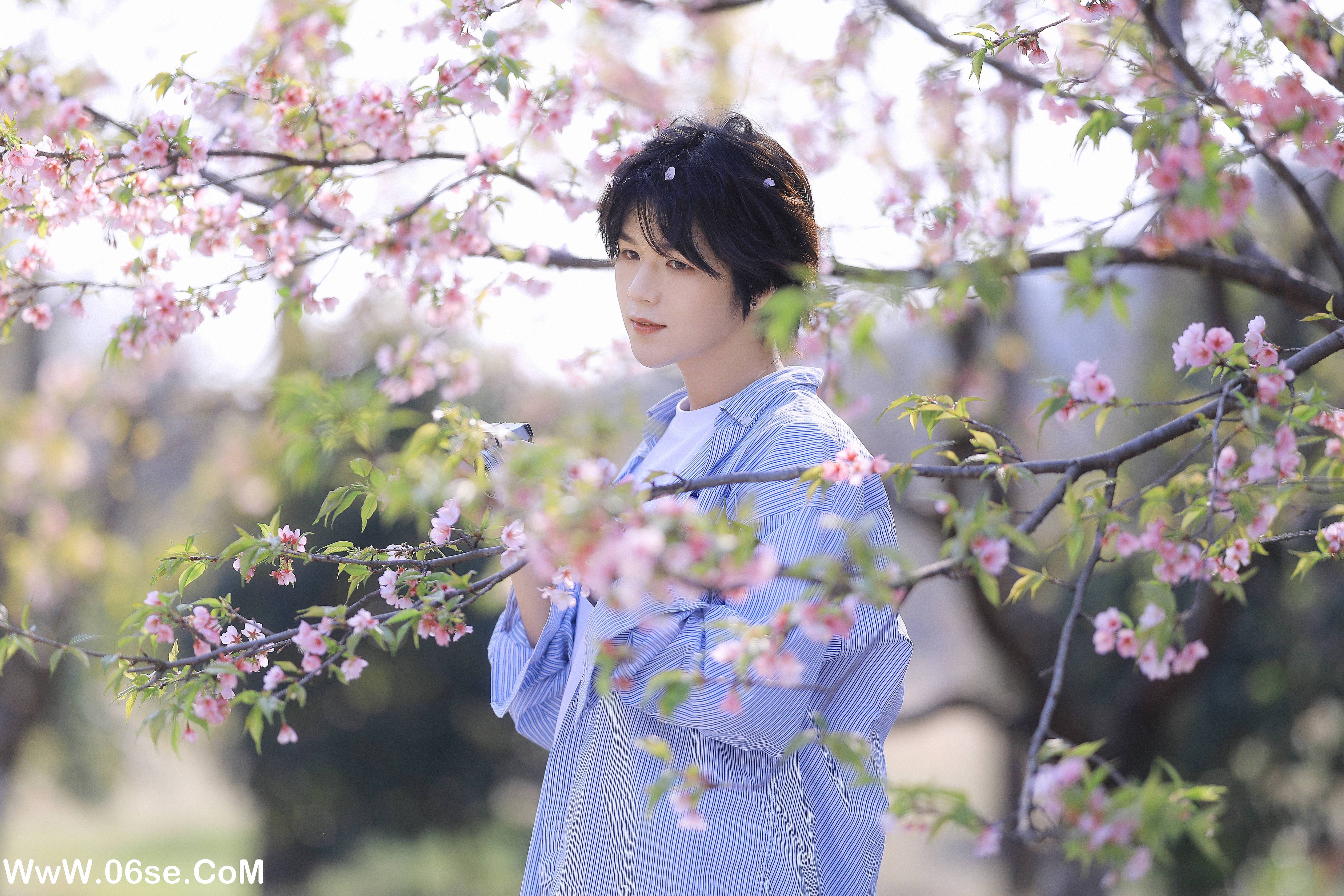 图片[13]-[YITUYU艺图语]2022.05.29 樱花少年 李宇轩Yashon[23P-782.71MB]-六色网